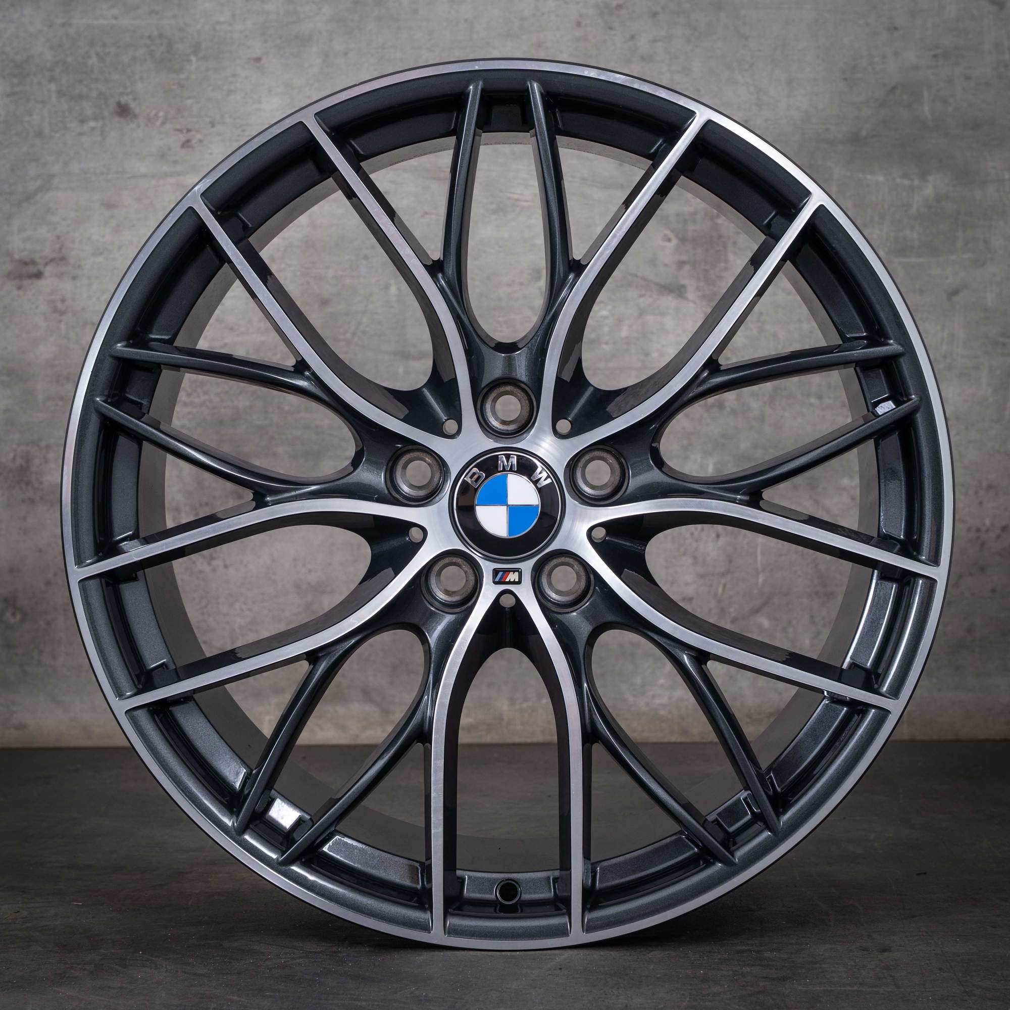 Original BMW 3er 4er Felgen 20 Zoll F31 F32 F33 Gran Coupe F36 Styling 405 M 6796264 6796265 ferric grey front polish