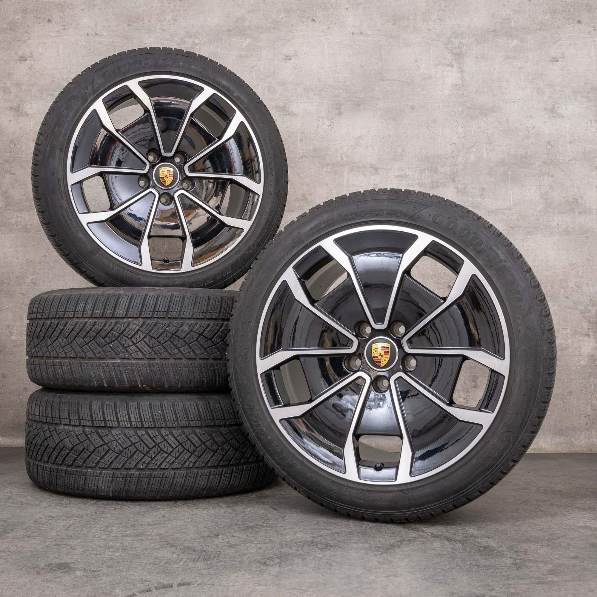 Oryginalne koła zimowe Porsche Taycan 9J1 20 cali Turbo S Cross felgi 9J1073600D Aero czarne polerowane toczone