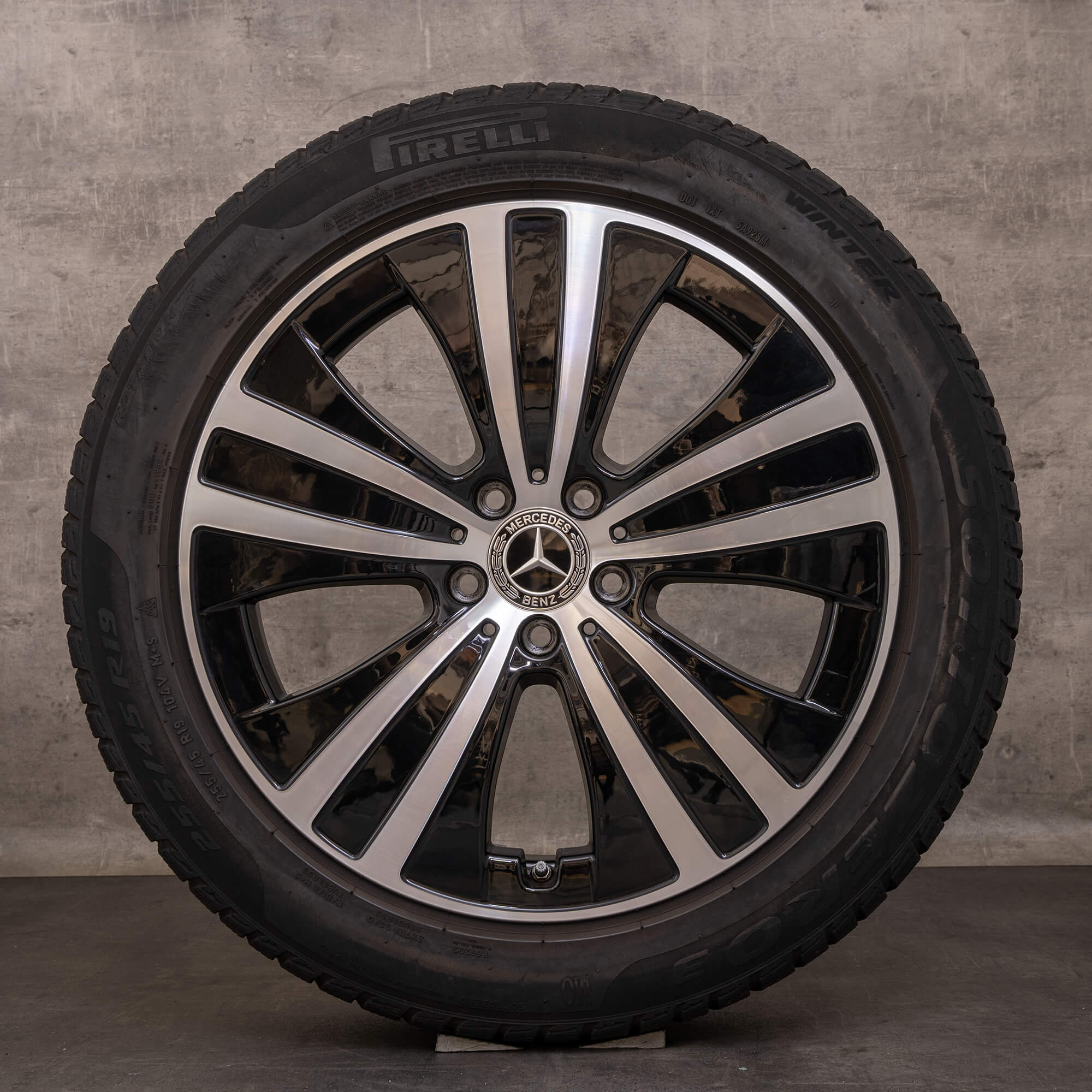 Oryginalne koła zimowe Mercedes Benz EQE 19 cali V295 Felgi A2954011200 czarne polerowane toczone