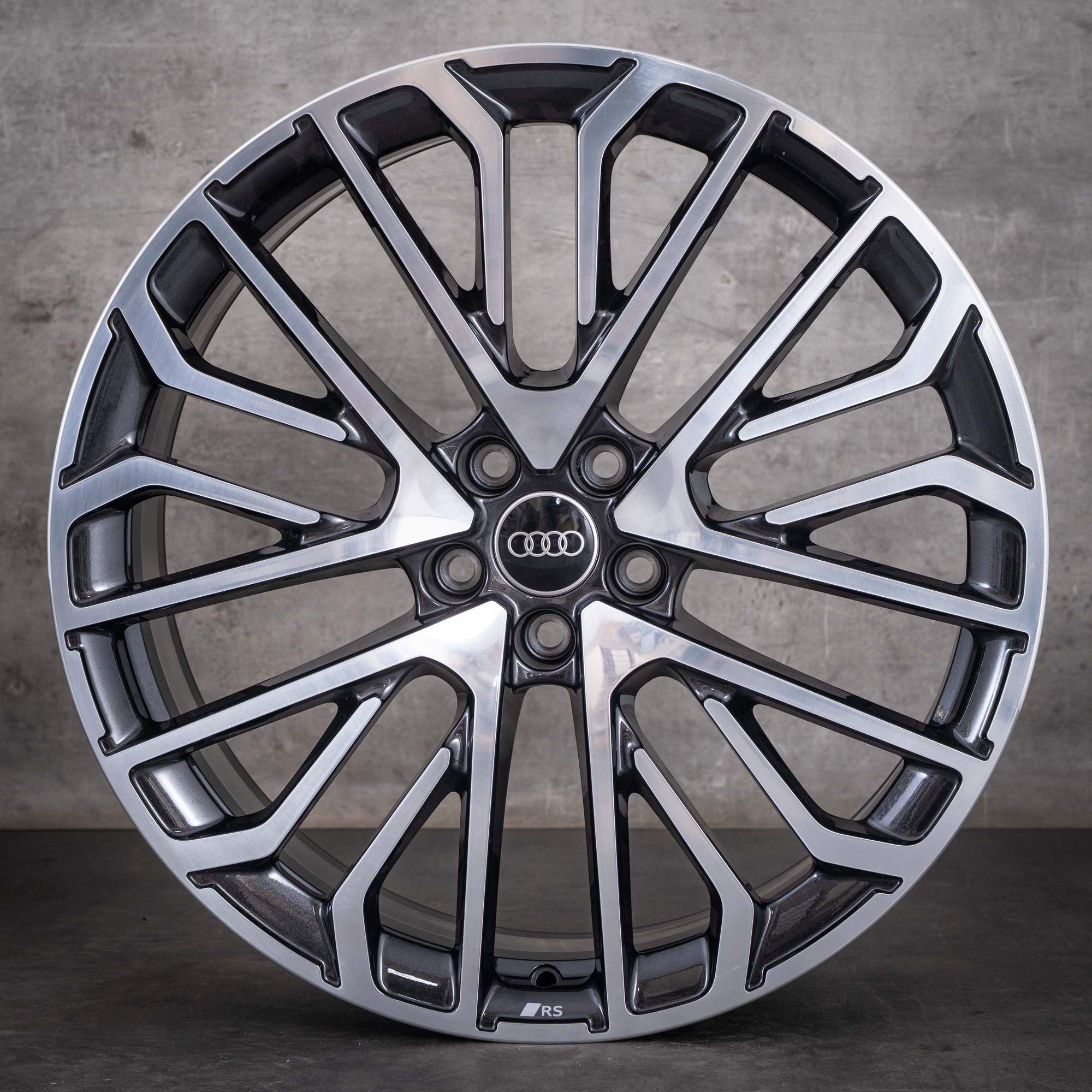 OEM Audi Q5 SQ5 21inch FY GU Sportback 8MA601025L Granite Diamond Cut Rims - rim 2 of 4