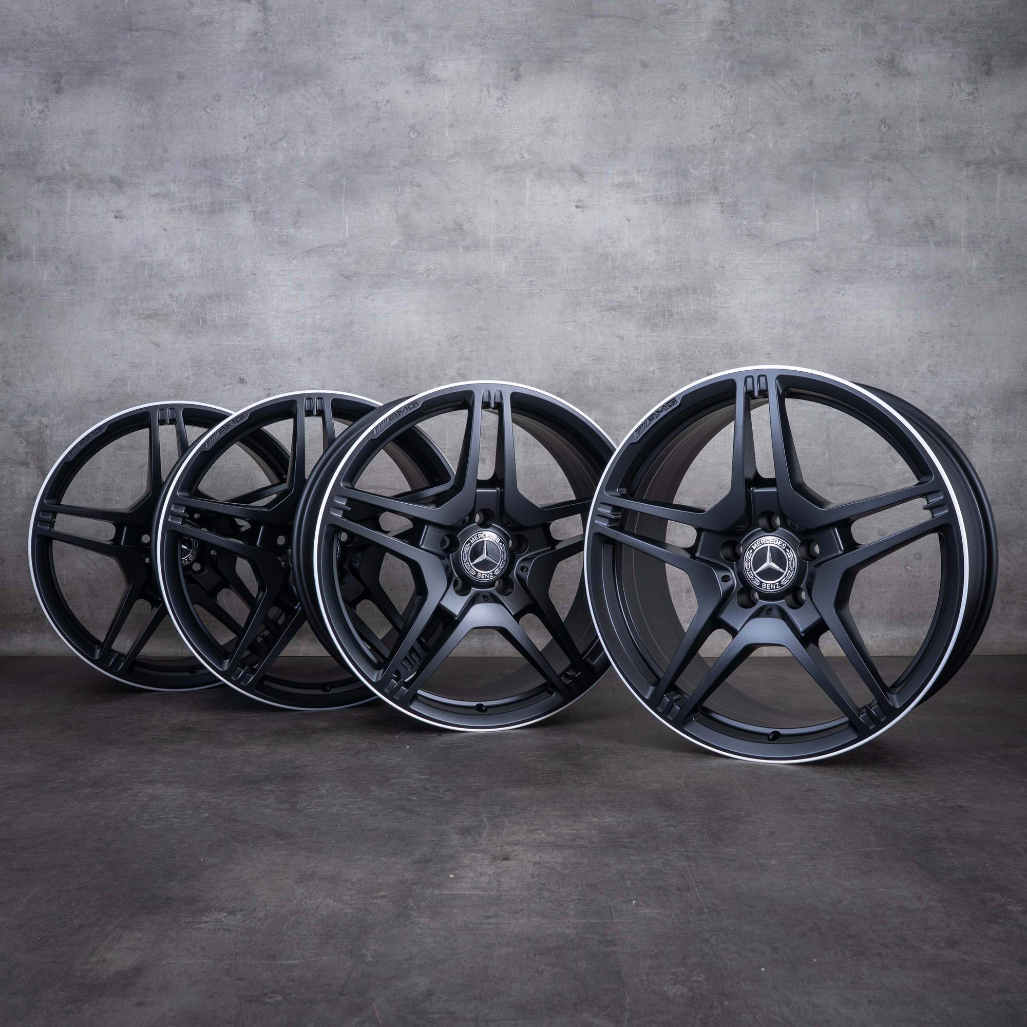 Jante originale Mercedes-Benz CLS 63 AMG de 19 inci C218 X218 A2124012702 A2184012002 negru mat cu marginea diamantată
