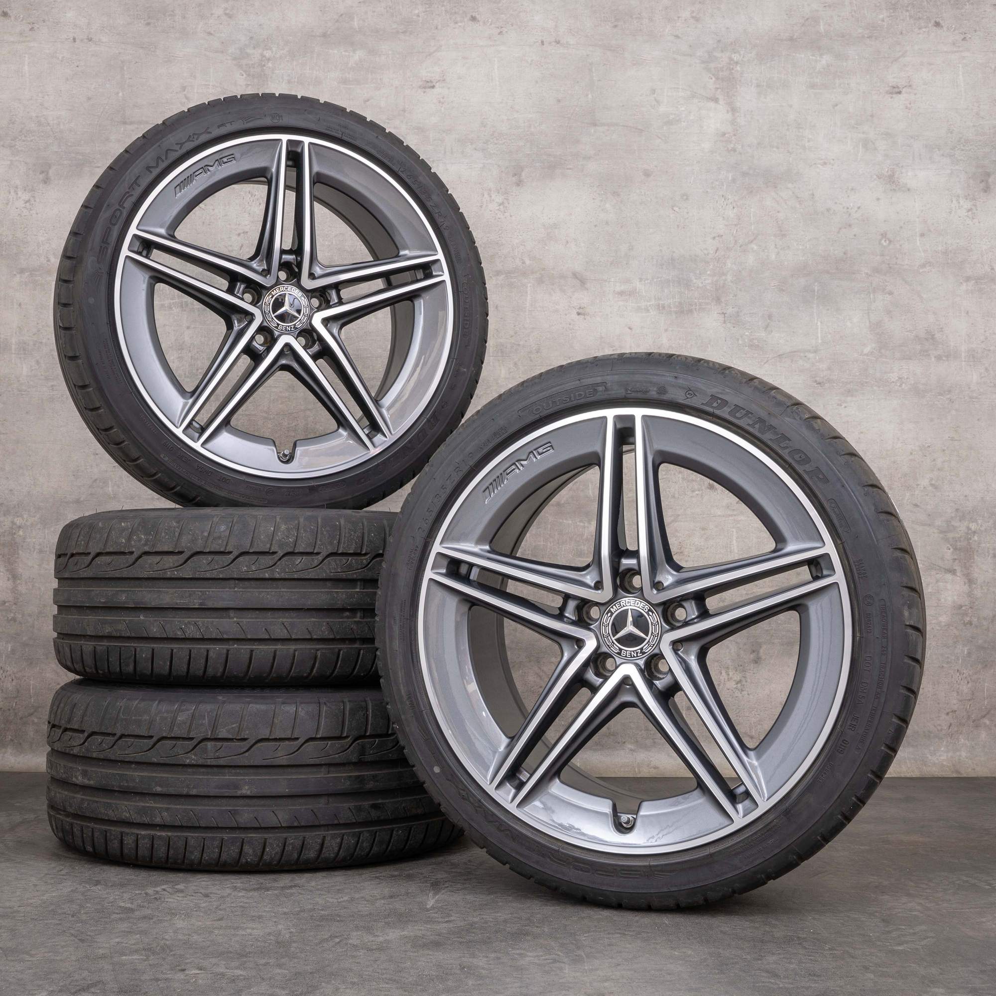 Original Mercedes Benz C-klass C63 & S AMG vinterhjul 19 tum W205 S205 fälgar A2054010501 A2054010601 himalaya grå front polerad