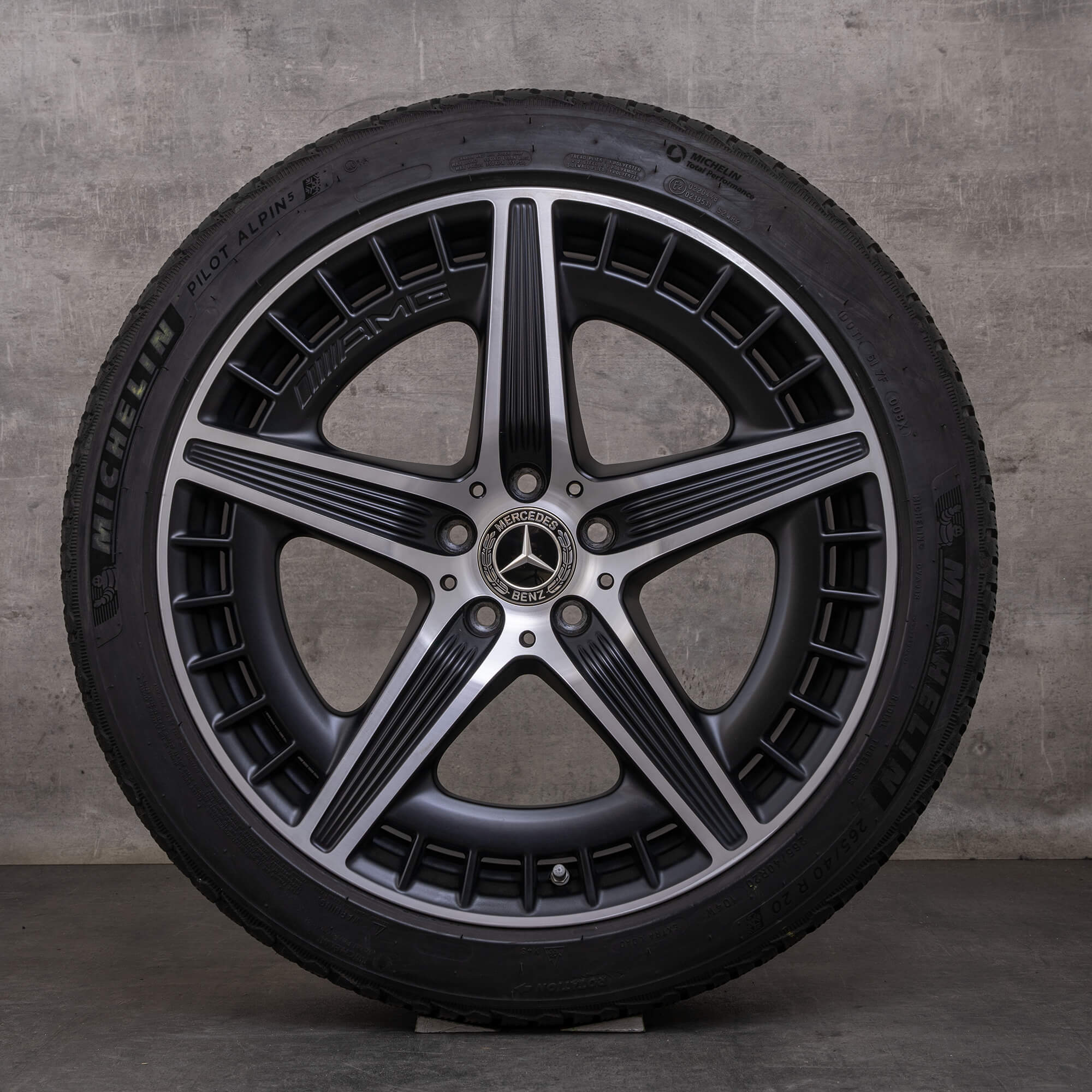 Oryginał Mercedes Benz EQE 43 53 AMG felgi 20 cali V295 koła zimowe A2954012700 A2954012800 czarny mat polerowane