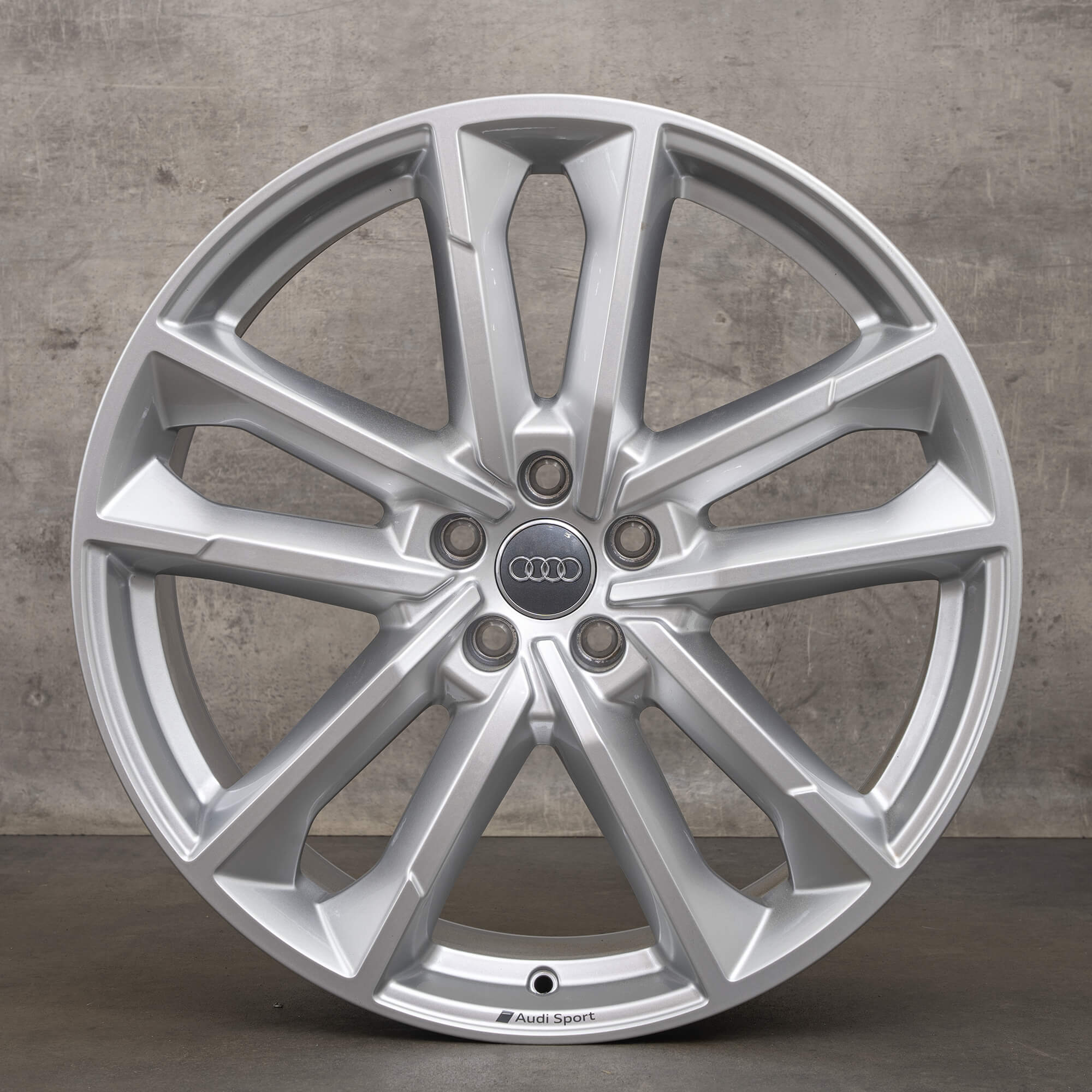 Originale Audi A6 S6 fælge 21 tommer 4K C8 4K0601025AE Sport aluminiumsfælge sølv NYT