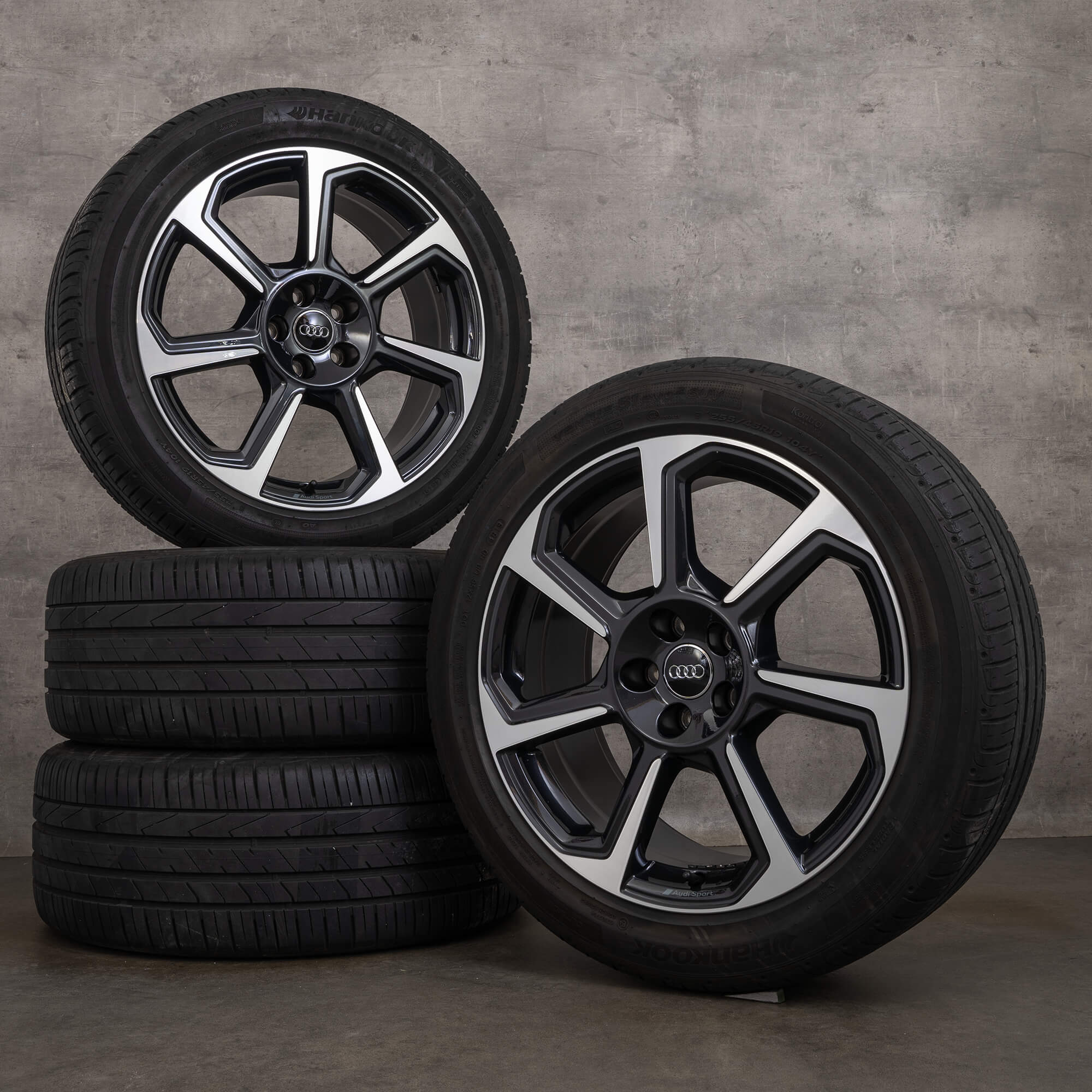 Original Audi Q3 F3 19 inch summer wheels rims Rotor