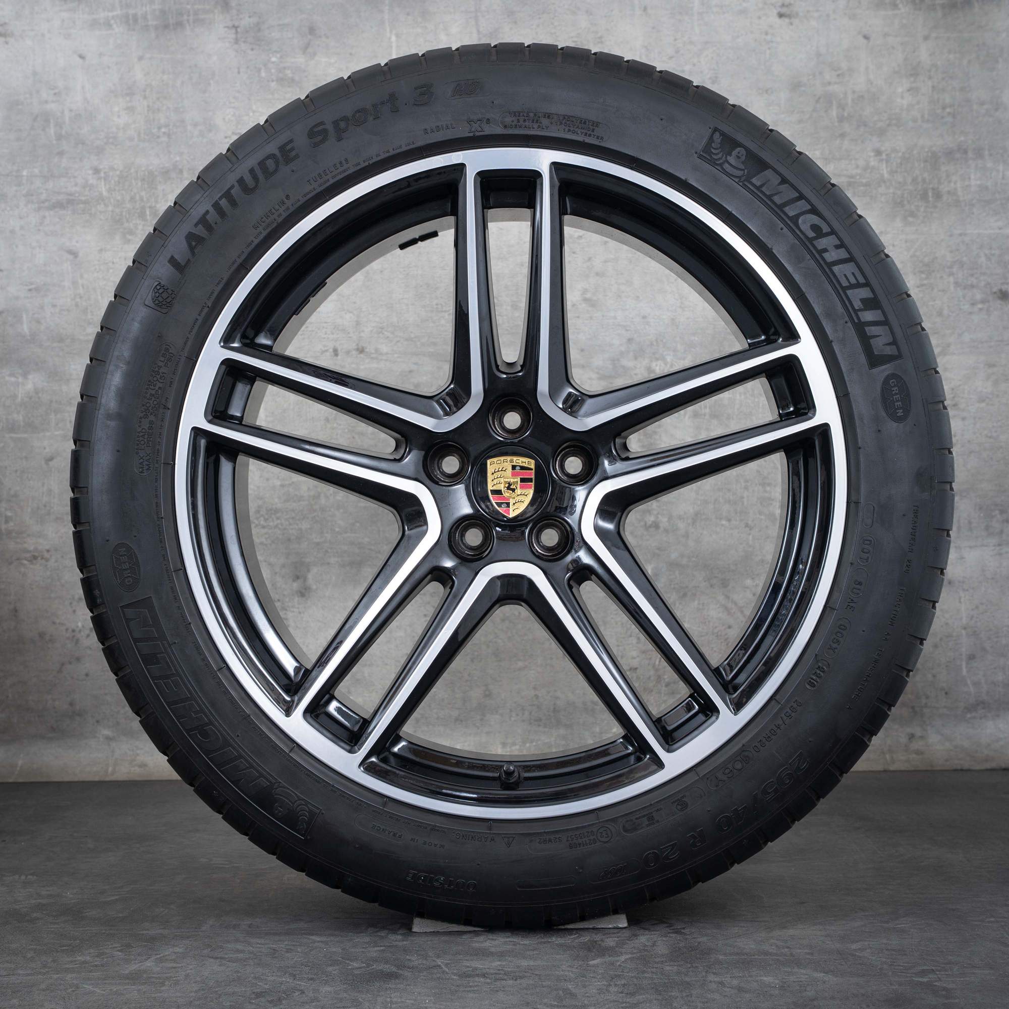 Anvelope de iarnă originale Porsche Macan II jante 20 inch 95B601025DJ 95B601025DK negru Lucios