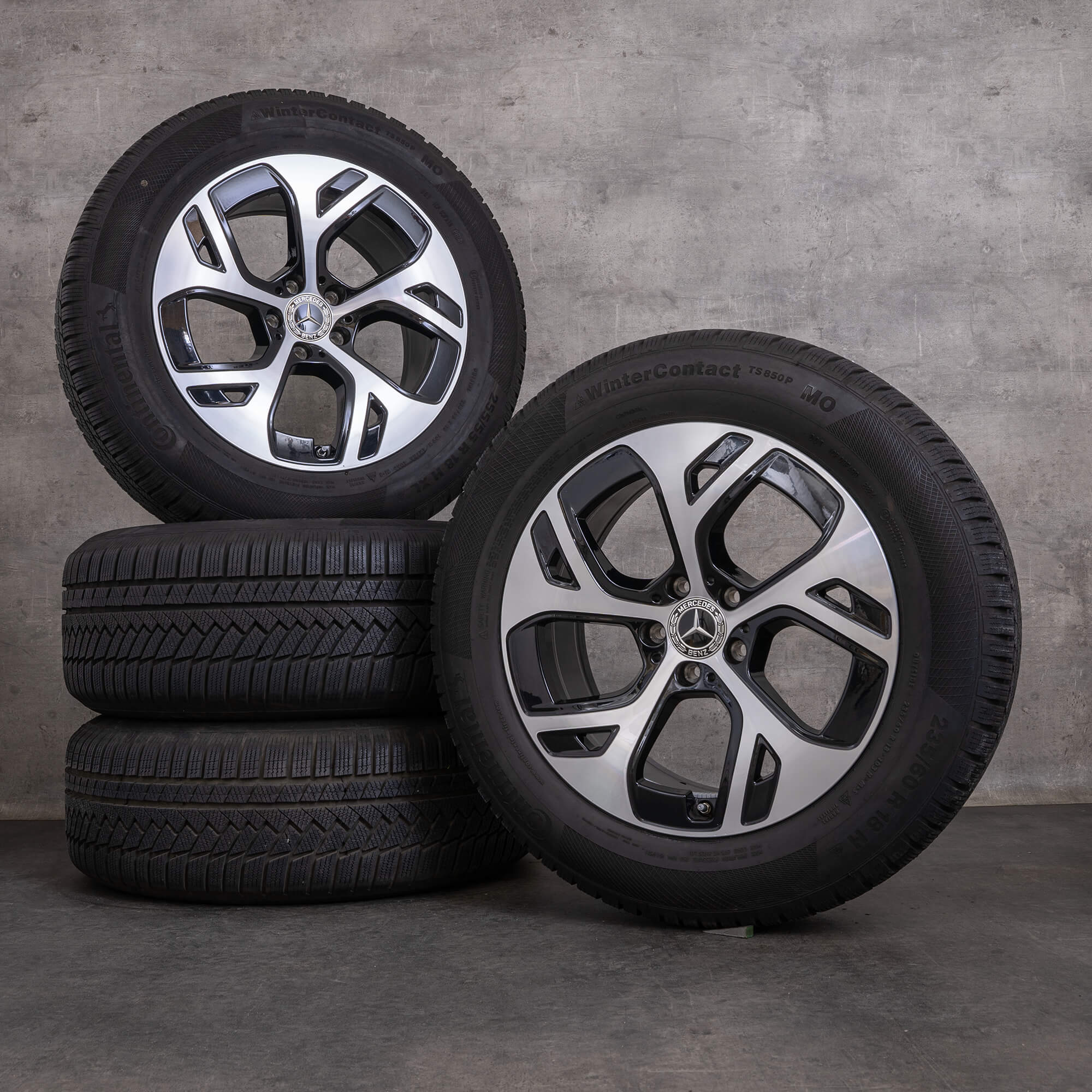 Original zimní pneu s disky Mercedes Benz GLC 18" C254 X254 & hybridní ráfky na auto A2544010100 A2544014700 černé lesklé soustružené
