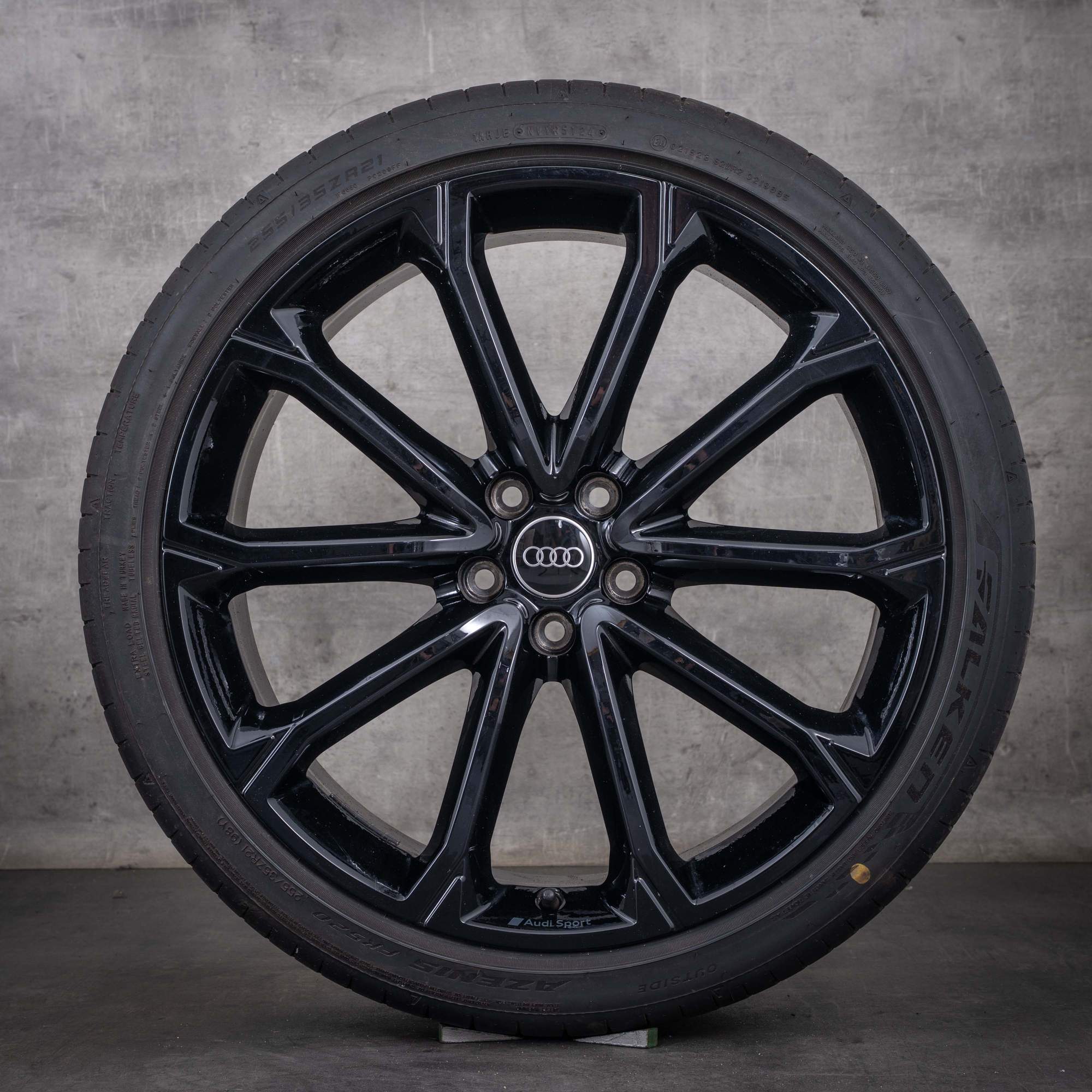 Original Audi RS Q3 Felgen 21 Zoll F3 Sommerräder Polygon 83A601025AG schwarz glanz