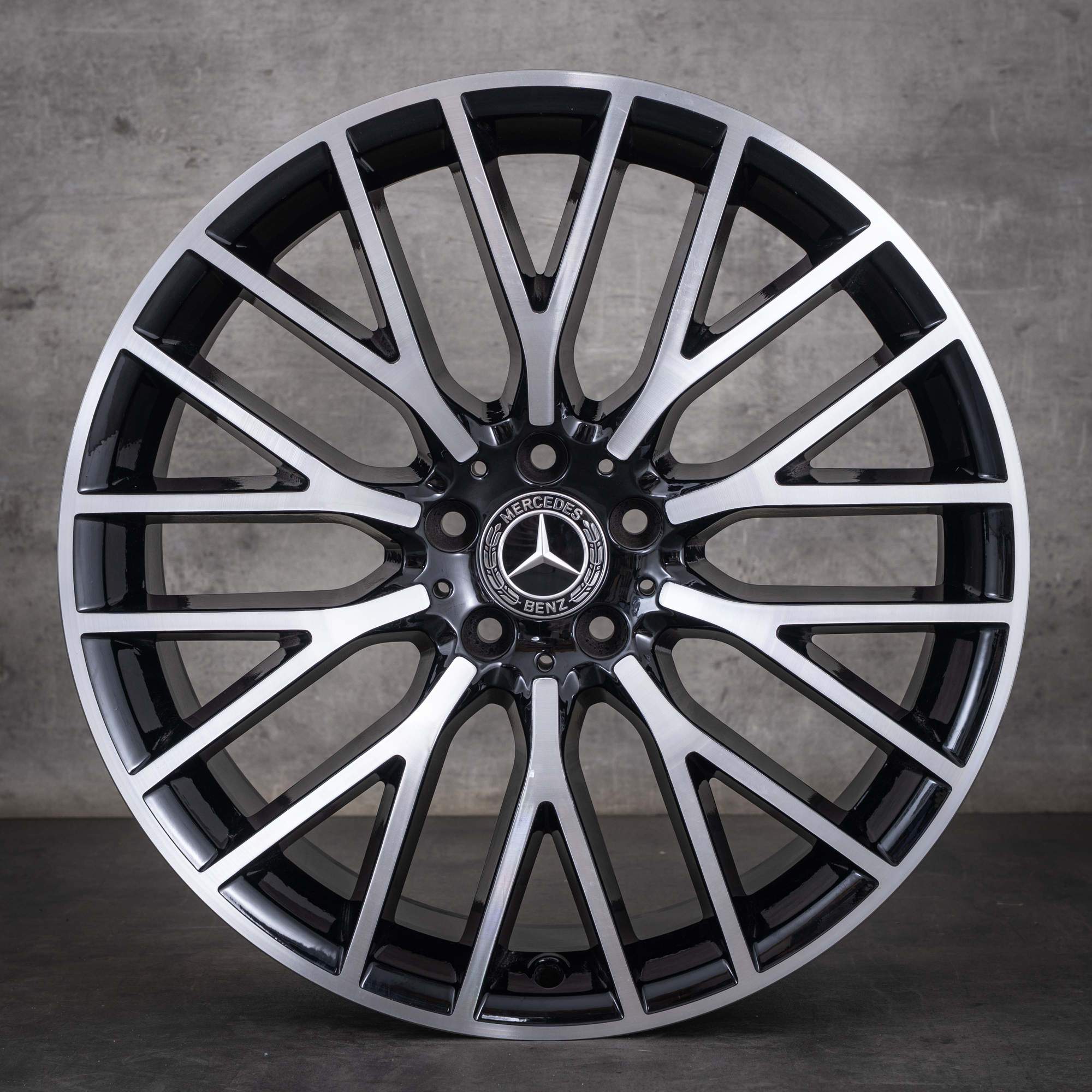 Originální disky Mercedes-Benz Třídy S 20 palců W223 V223 letní kola A2234013800 černé diamond cut