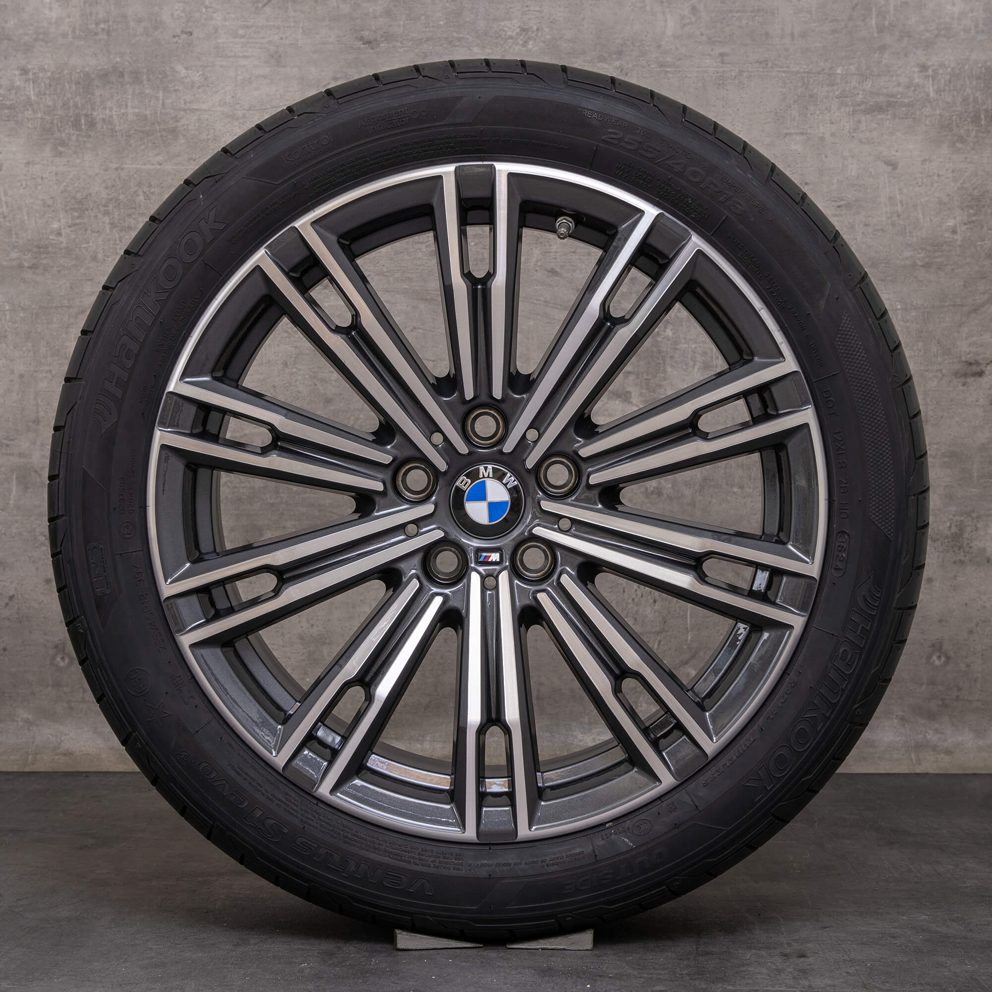 Original BMW 2 serie 3 4 llantas 18 pulgadas G42 G20 G21 G22 G23 de verano 790 M 8089890 8089891 órbita gris pulido delantero