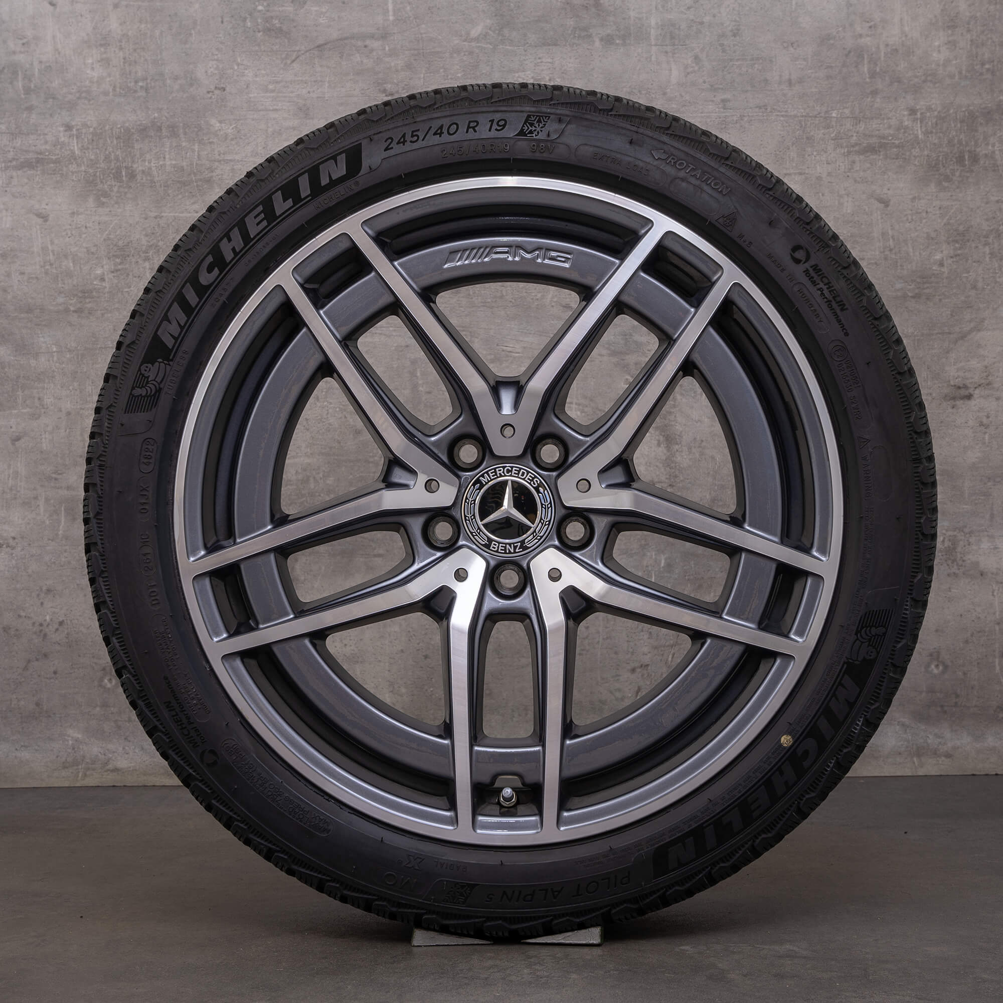 Originele Mercedes Benz E-Klasse E43 E53 AMG 4Matic winterbanden 19 inch W213 S213 C238 A238 velgen A2134016700 A2134016800 himalayagrijs glanzend gedraaid