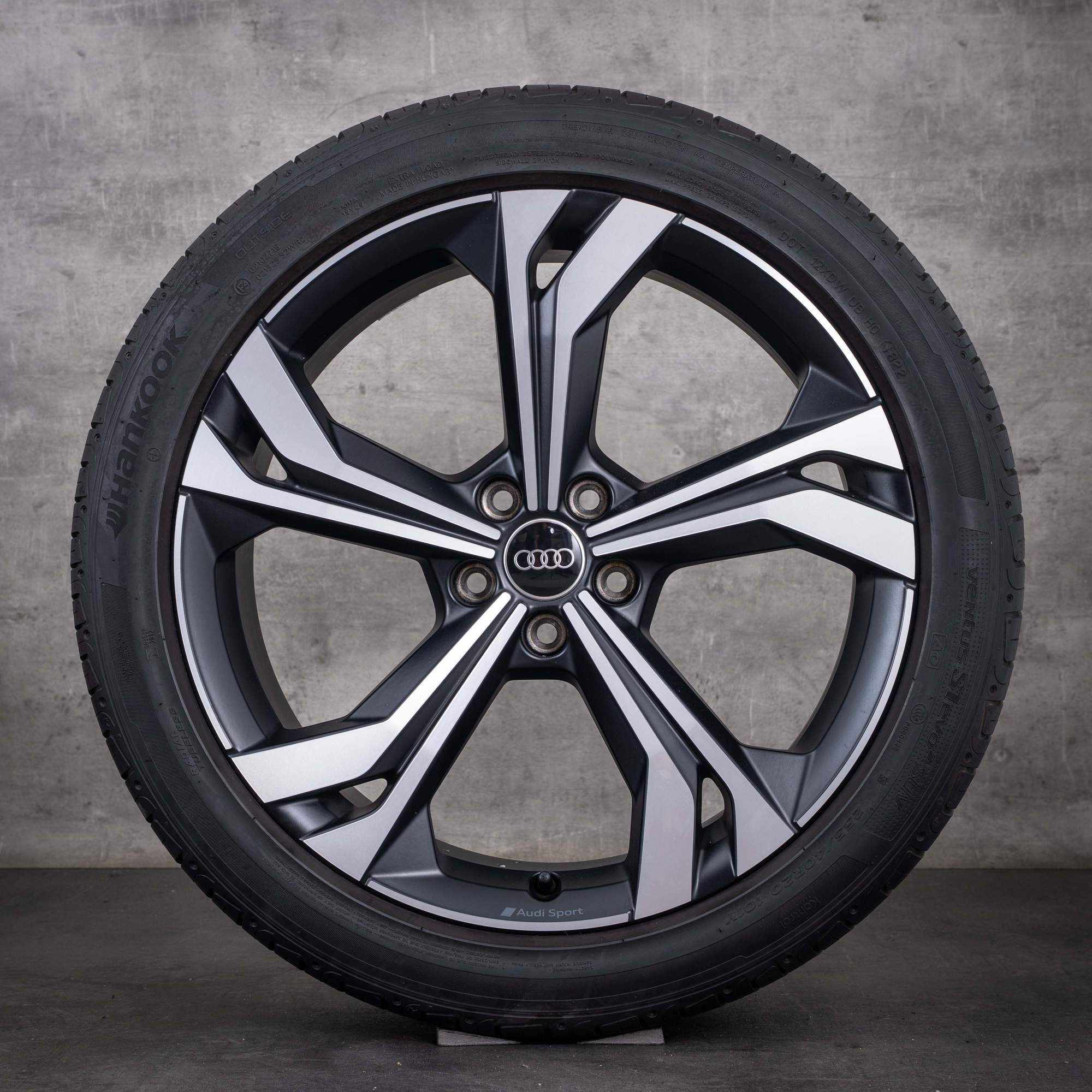 Original Audi Q3 RS Q3 & Sportback Felgen 20 Zoll F3 Sommerräder 83A601025AC schwarz matt glanzgedreht
