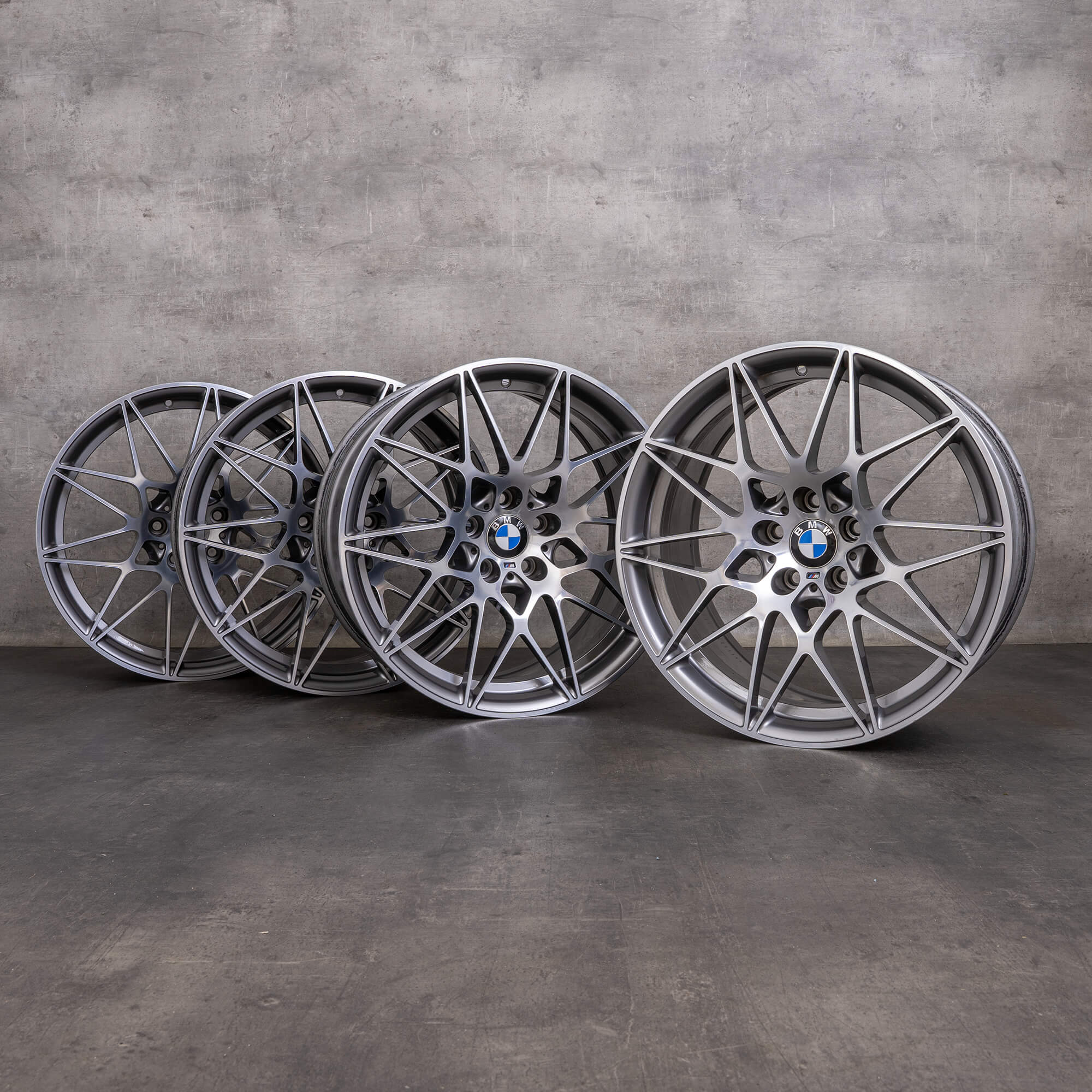 Jantes originais BMW M3 M4 de 20 polegadas F80 F82 F83 Styling 666 M 8090194 8090195 ferric grey glossy torneadas