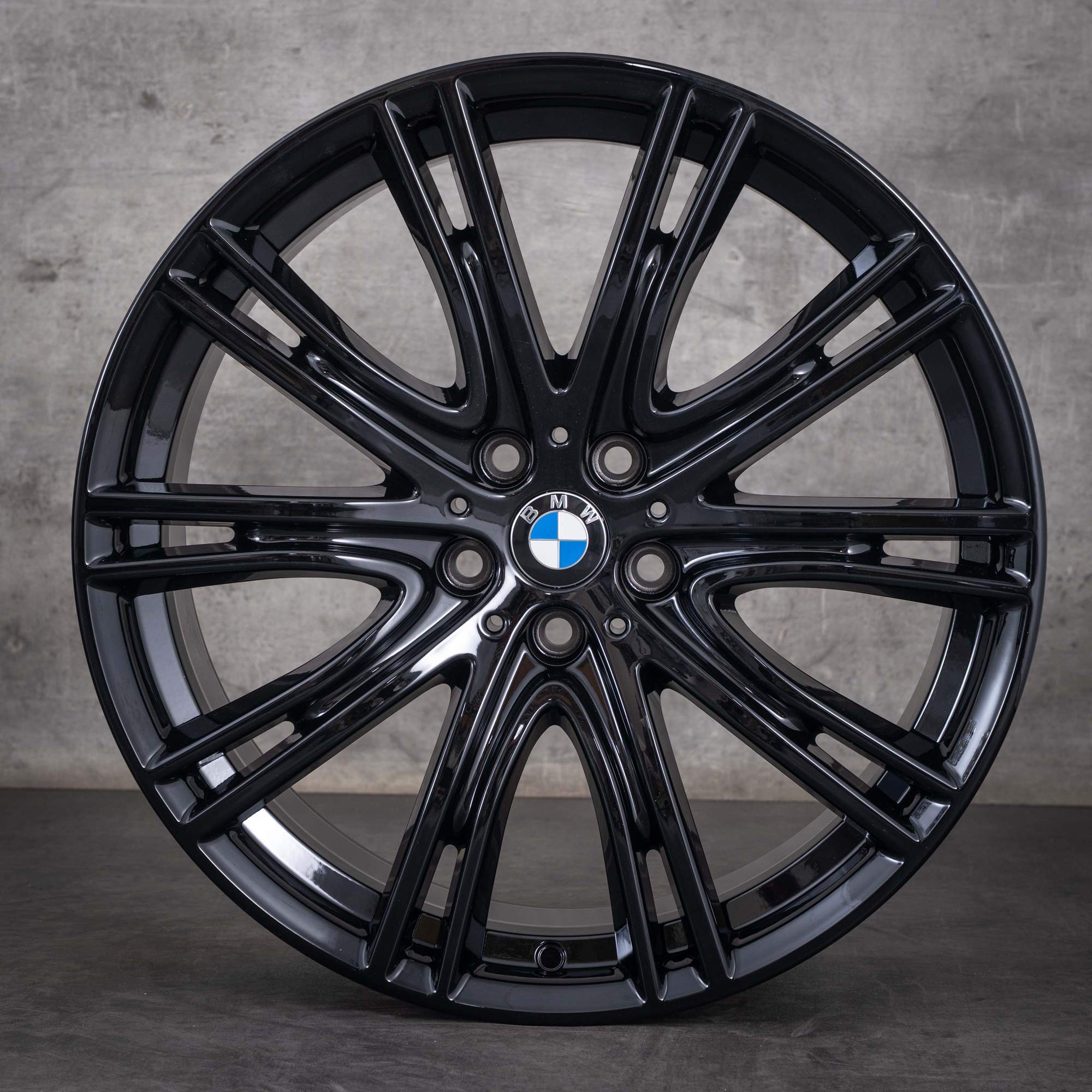 BMW Seria 5 G30 G31 20-calowe felgi Styling 759 Individual 8053501 8053502 felgi aluminiowe w kolorze czarnym z połyskiem NOWE