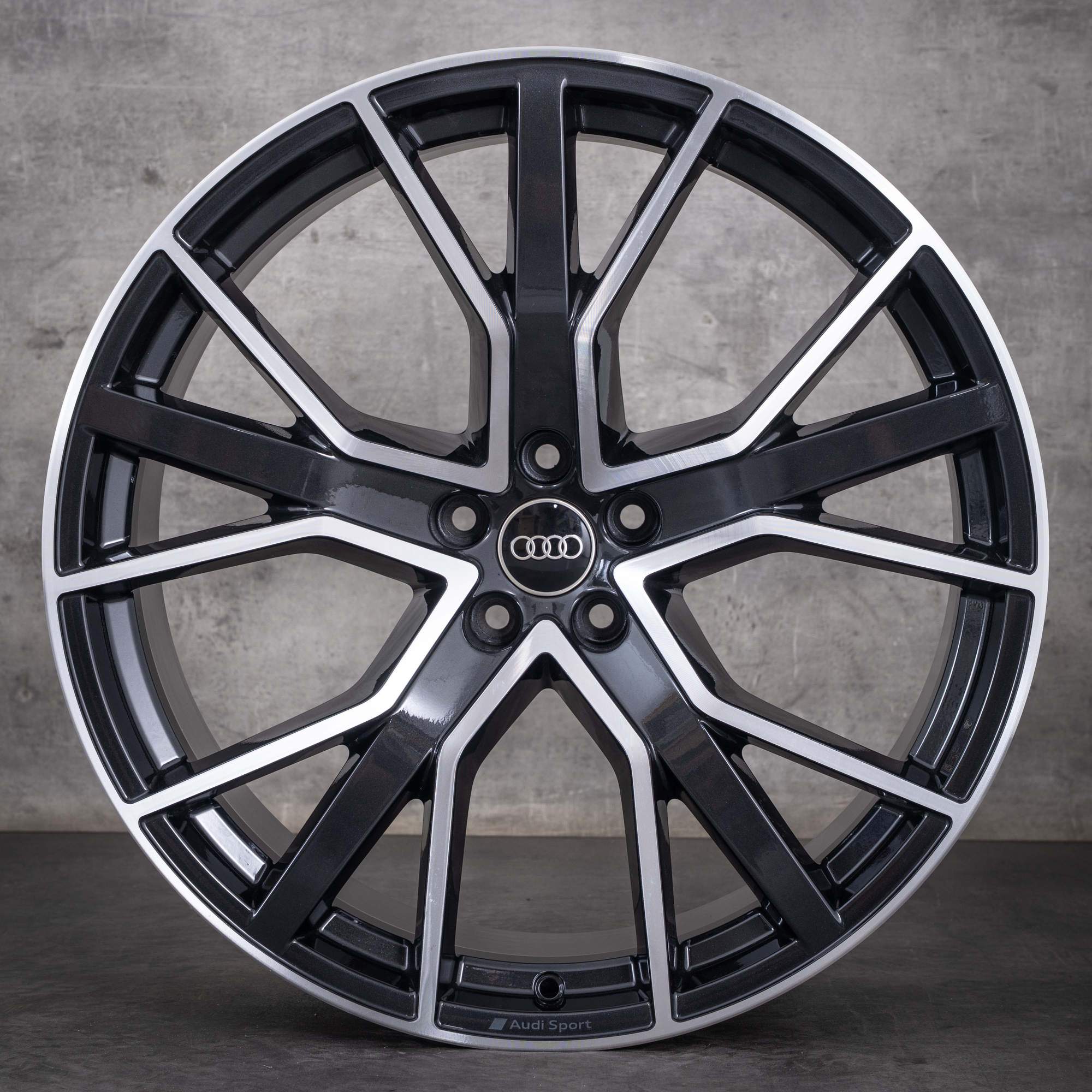 OEM Audi Q8 SQ8 22inch 4M8 4M8601025CP granite diamond cut rims