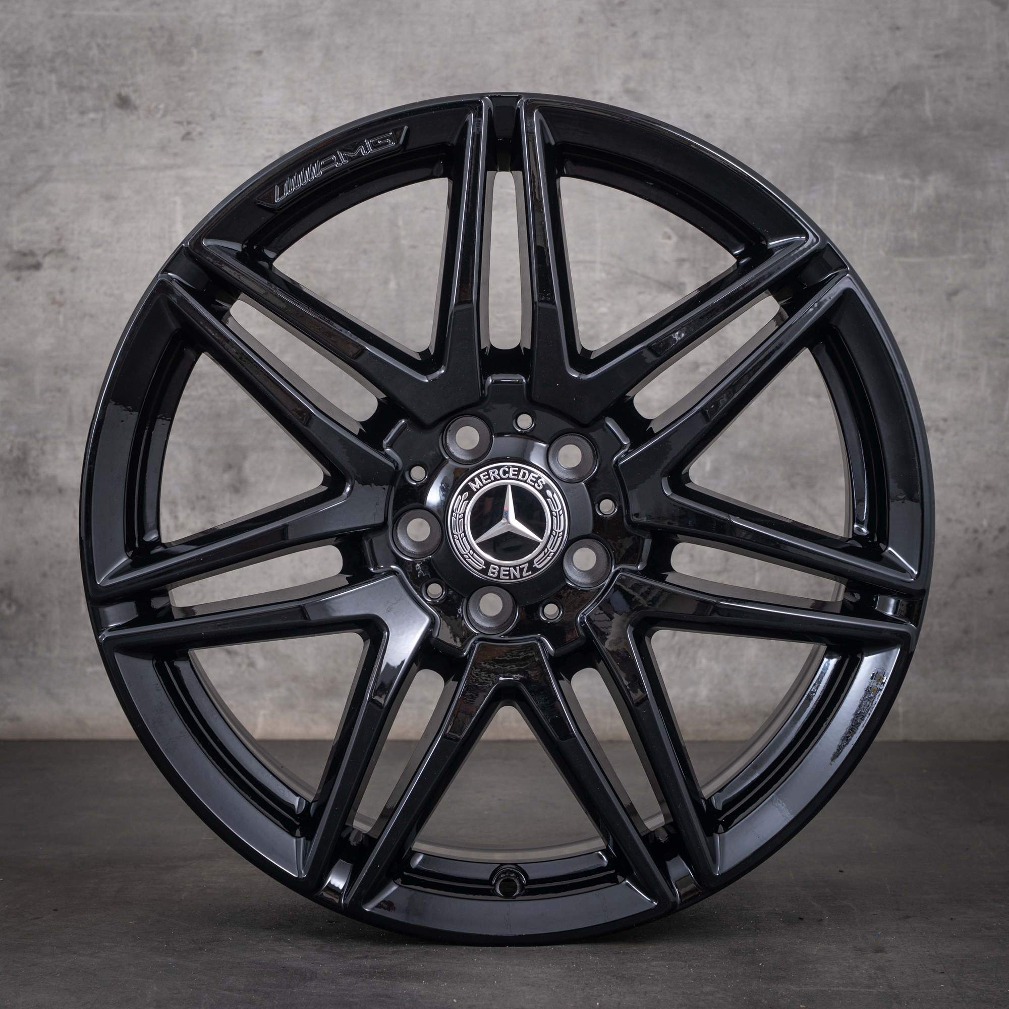 Jante originale Mercedes-Benz Clasa V AMG de iarnă 19 inci model W447 cod A4474015100 negru lucios