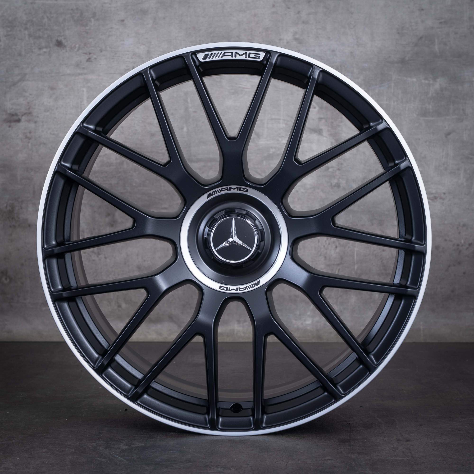 Jante originale Mercedes-Benz Clasa C C63 & S AMG de 19 inci W205 S205 A2054011700 A2054011800 negru mat diamantate NOI