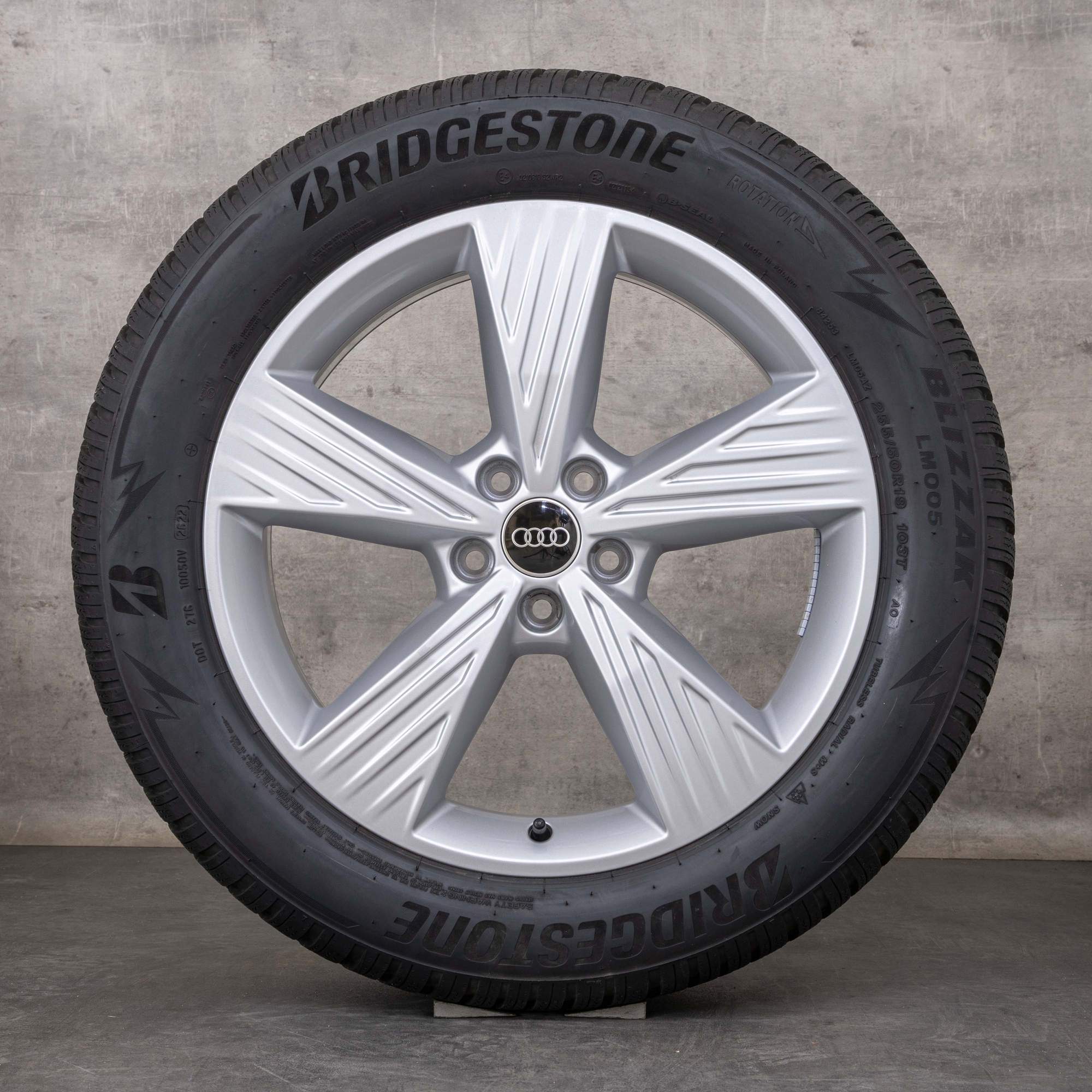 OEM Audi Q4 e-tron winter wheels 19 inch FZ Sportback rims 89A601025B silver
