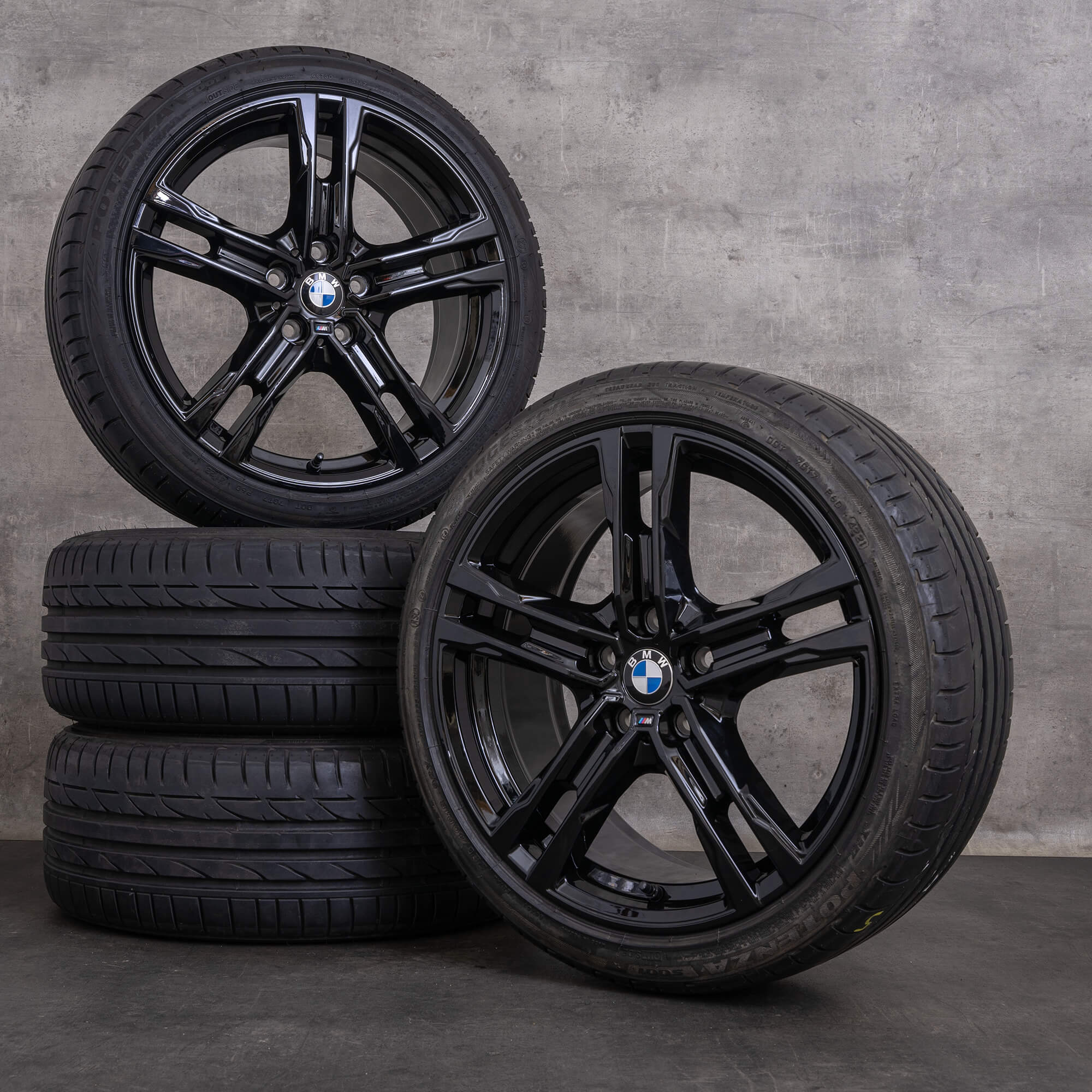 Koplampspoilers BMW 1-Serie (F40) -2019 Gloss Black Koplampspoilers BMW 1-Serie (F40) -2019 Gloss Black
