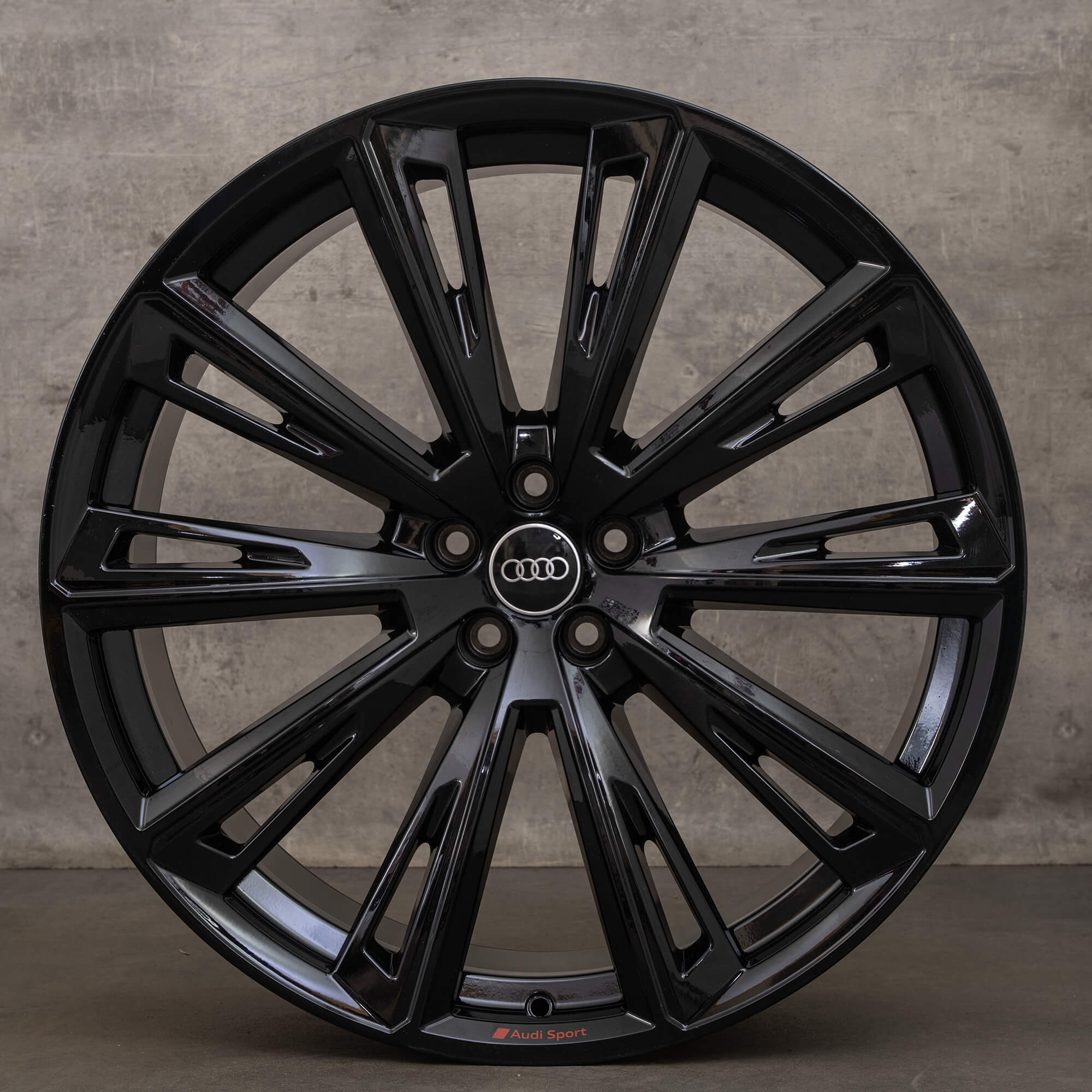 Original Audi Q8 SQ8 4M 23 Zoll Felgen 4M8601025R Trapezoid schwarz