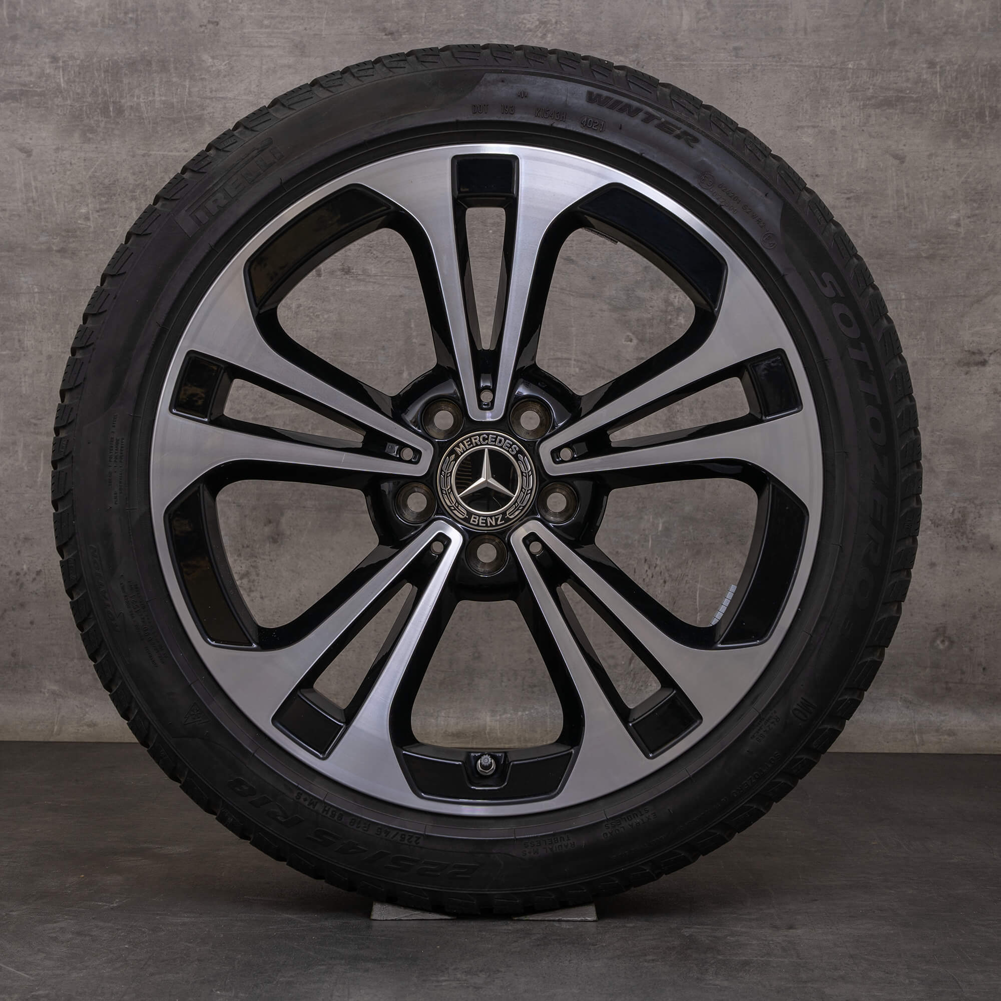 Alkuperäiset Mercedes Benz C-sarjan talvirenkaat 18 tuuman W206 S206 vanteet A2064016200 musta kiillotettu