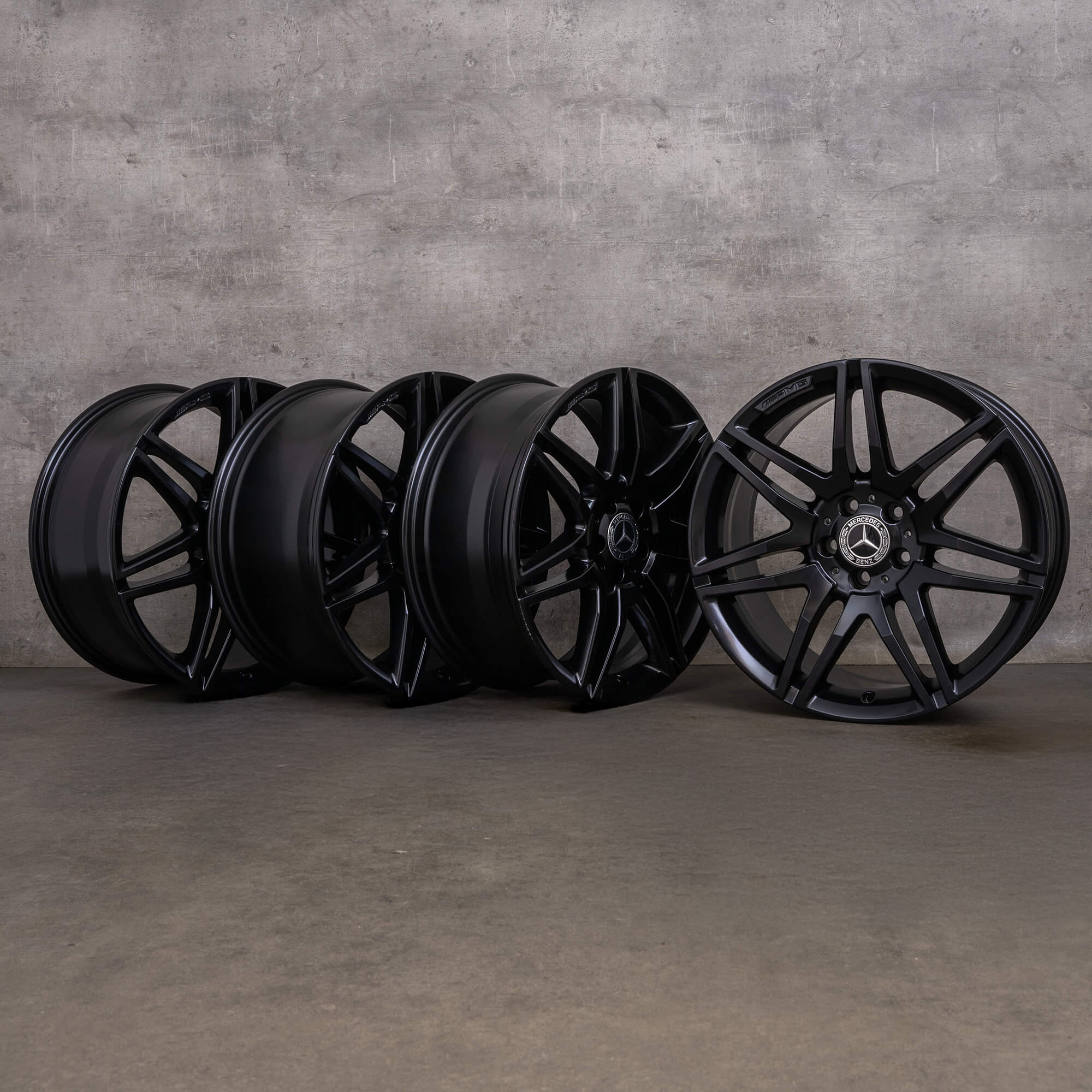Originální disky Mercedes Benz třídy E AMG 19" W212 S212 A2124014502 A2124014602 černé matné