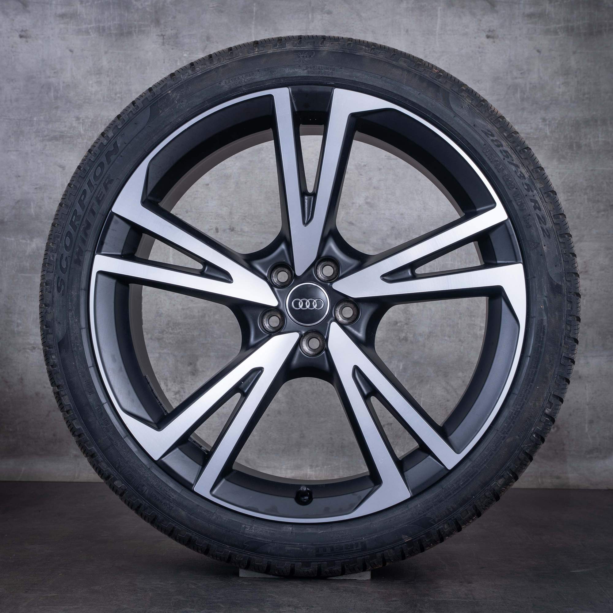 Original Audi Q7 SQ7 Winterräder 22 Zoll 4M Felgen Falx Design 4M0601025BT schwarz matt front glanzgedreht