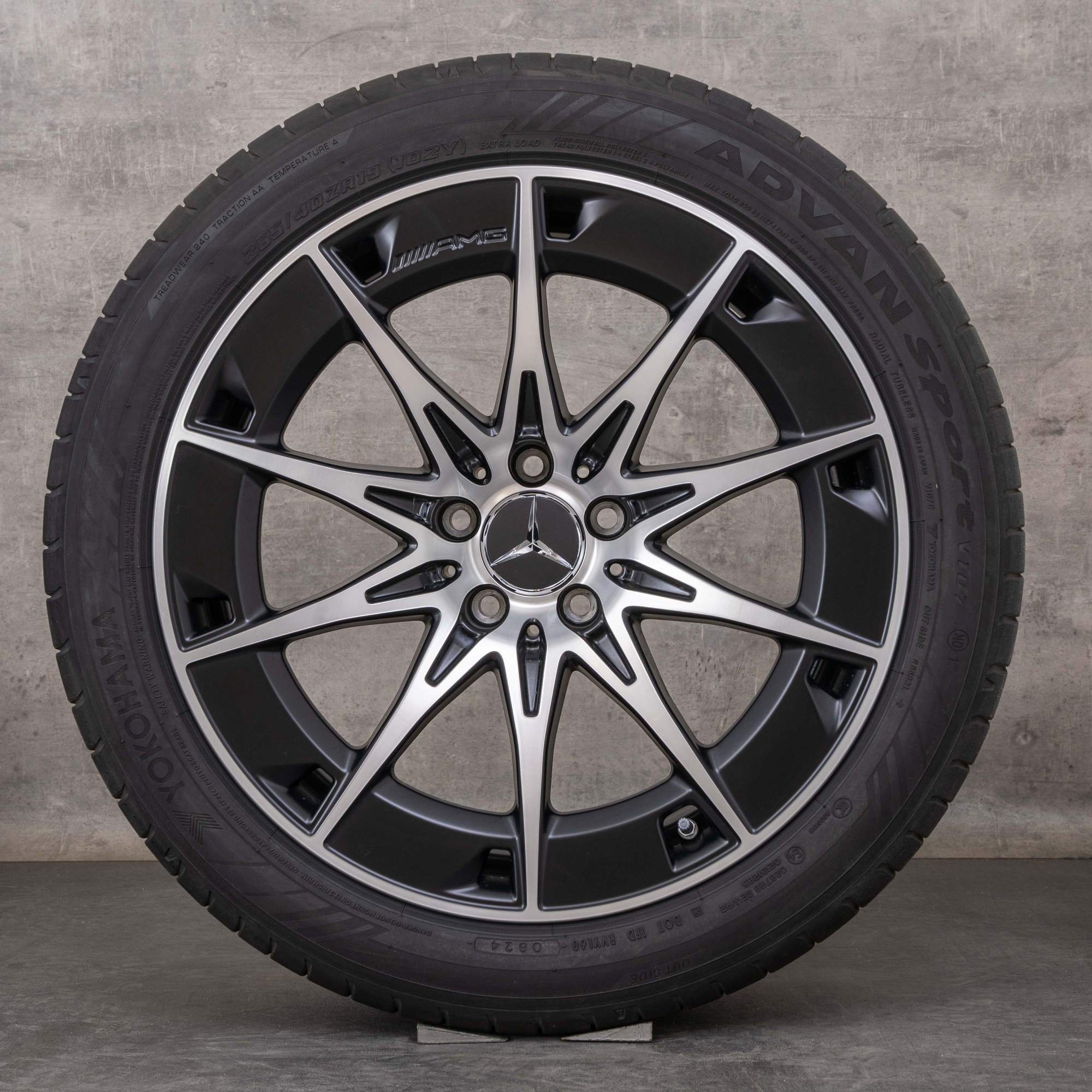 Oryginał Mercedes Benz CLE 53 AMG felgi 19 cali C236 A236 koła zimowe A2364012700 A2364012800 czarny mat polerowane