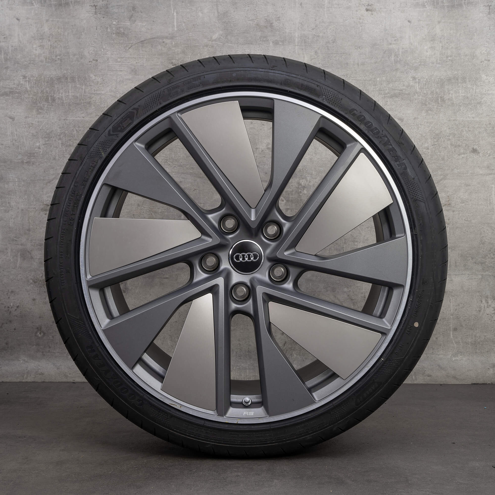 Audi 21 tommers felger e-tron GT RS FW trapesmodul sommerdekk sommerhjul NYHET