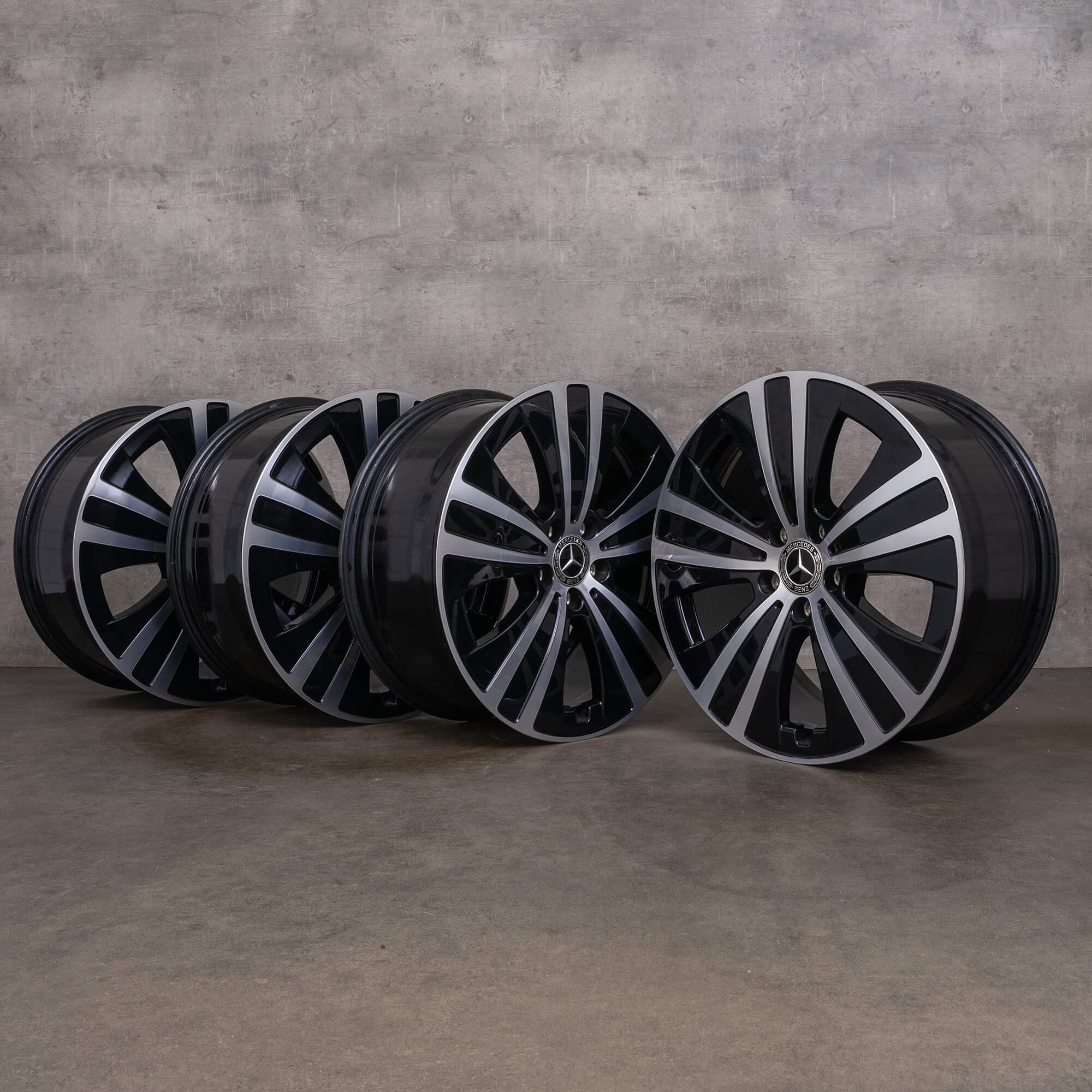 Orijinal Mercedes Benz EQE jantlar 19 inç V295 A2954011200 siyah yüksek parlaklıkta tornalanmış