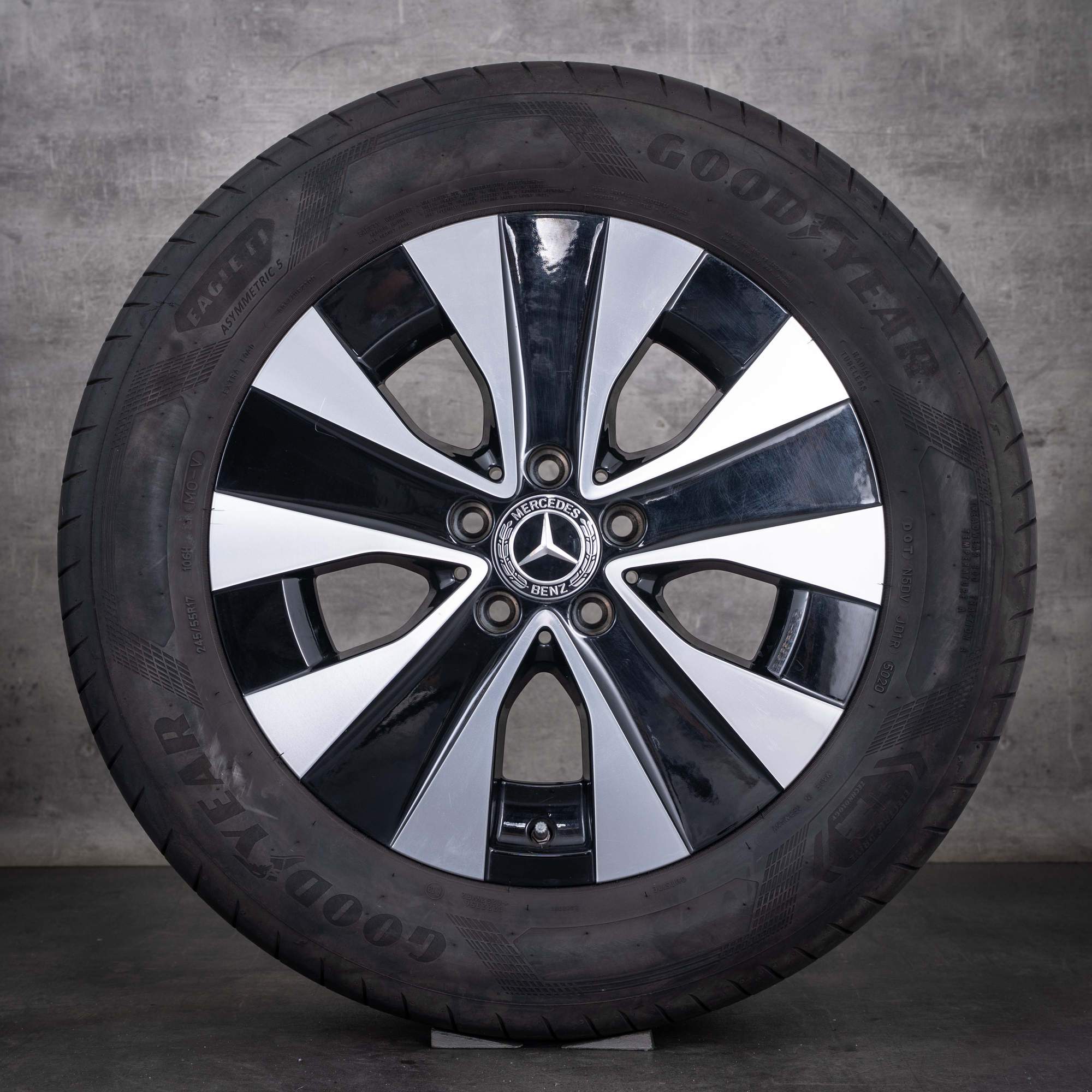 Originale Mercedes-Benz EQV vinterhjul 17 tommer W447 felger A4474015200, svart, frontpolert