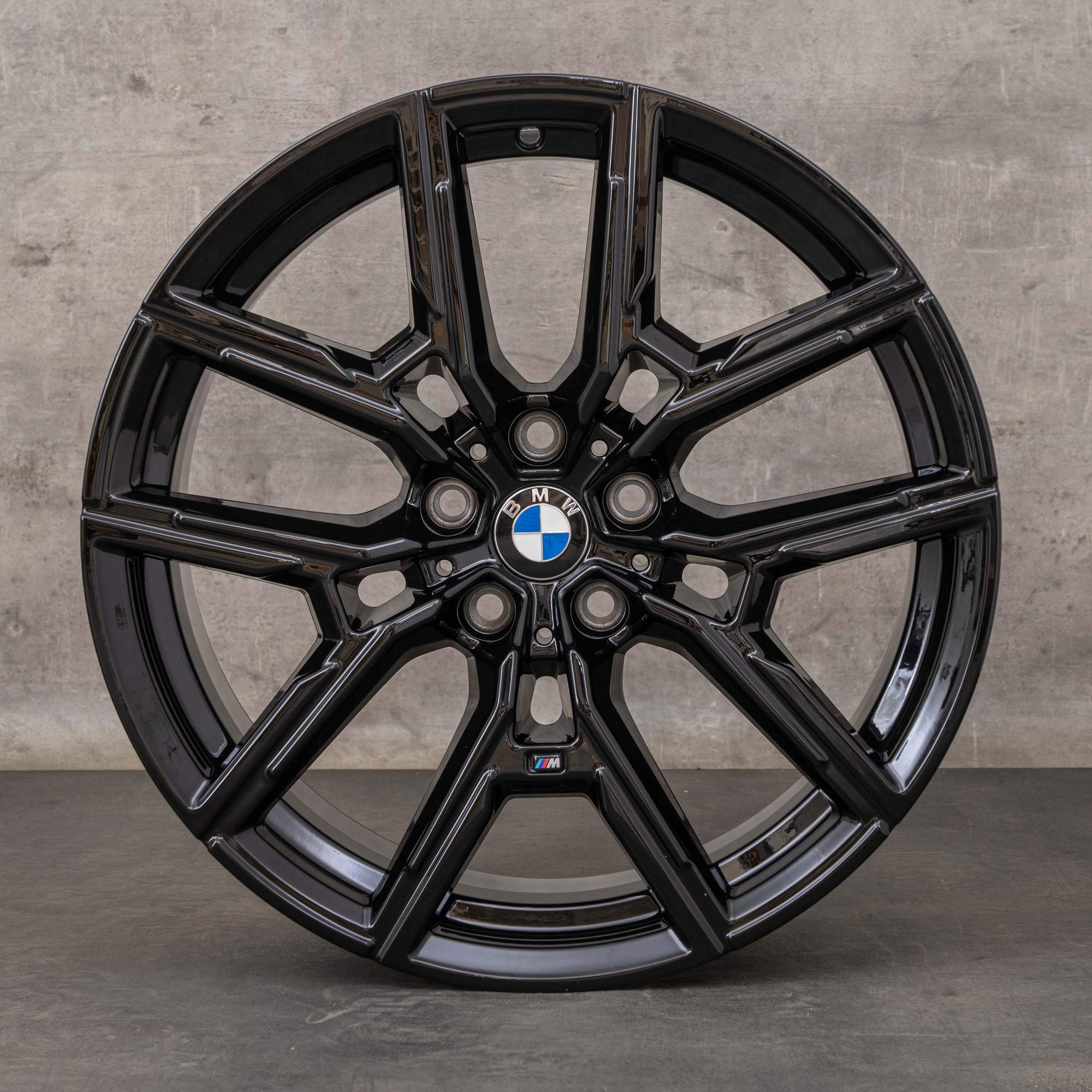 Oryginalne felgi BMW serii 4 i4 19 cali G26 Gran Coupe Styling 859 M 8747304 8747305 czarne błyszczące