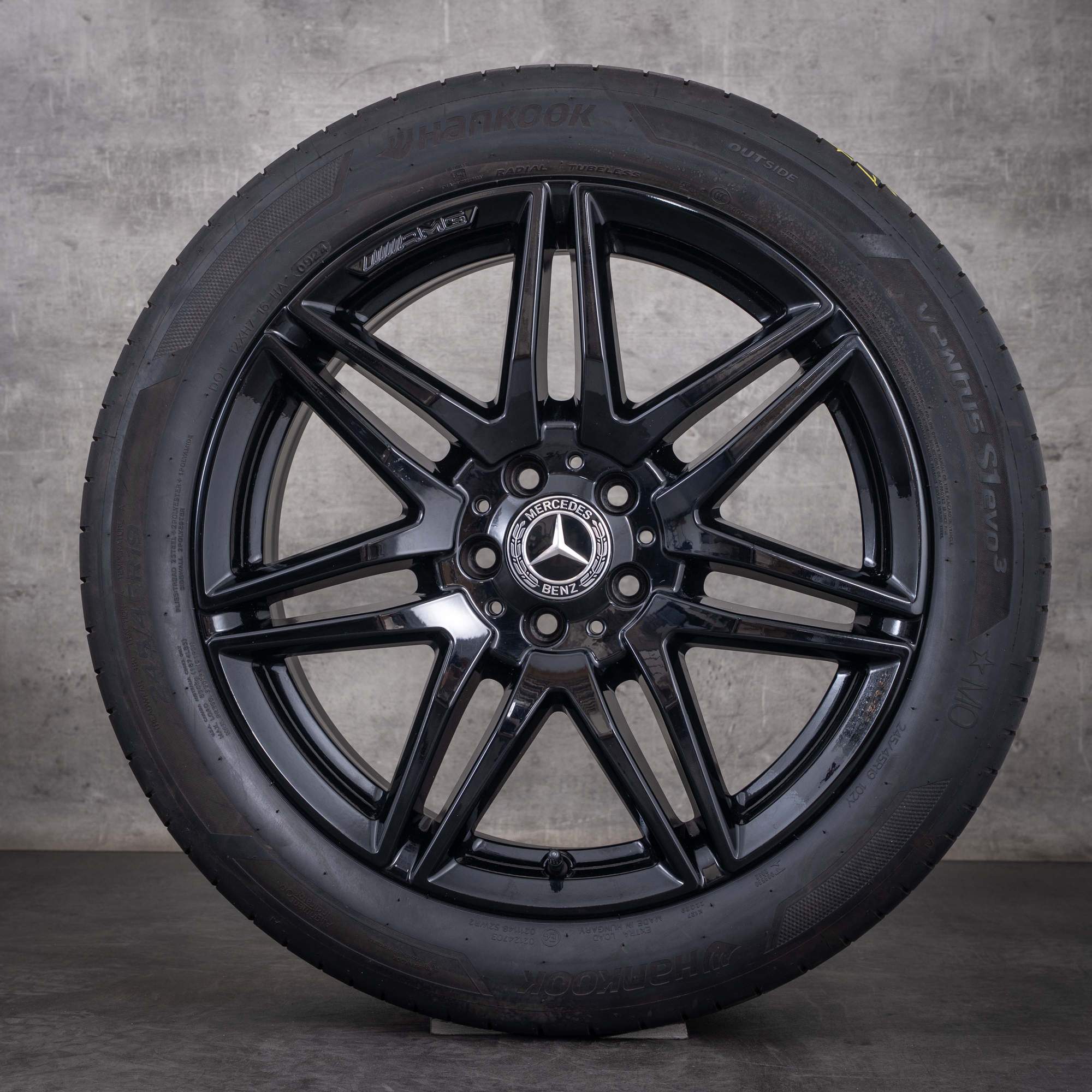 Alkuperäiset Mercedes-Benz V-sarjan AMG-talvirenkaat 19 tuumaa W447 vanteet A4474015100 kiiltävä musta