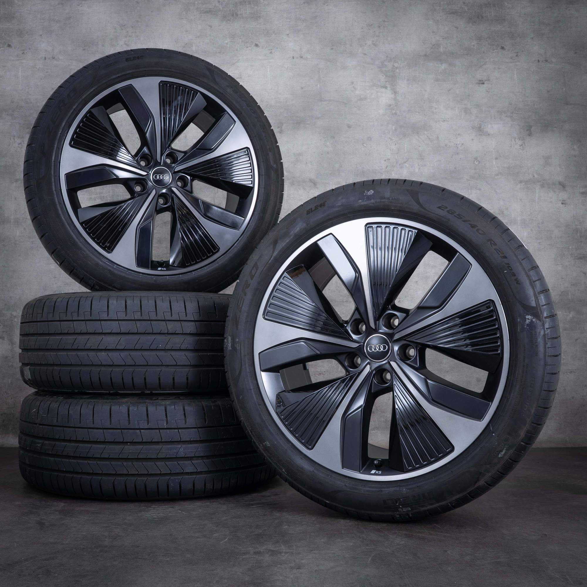 Jantes originais Audi Q6 SQ6 e tron GF Pneus de verão 21 polegadas 85H601025AQ 85H601025AR preto mate polido