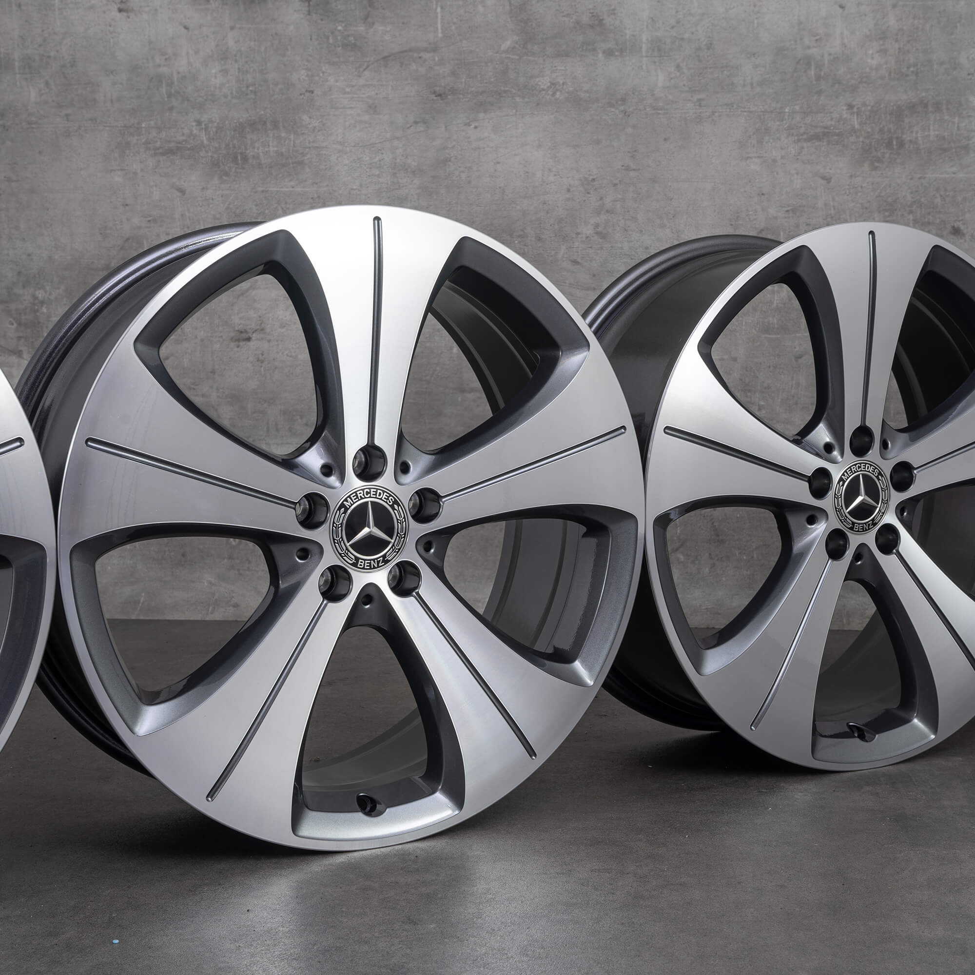 Alkuperäiset Mercedes-Benz GLA GLB -vanteet 20 tuumaa H247 X247 A2474013700 Tremolit Metallic UUDET