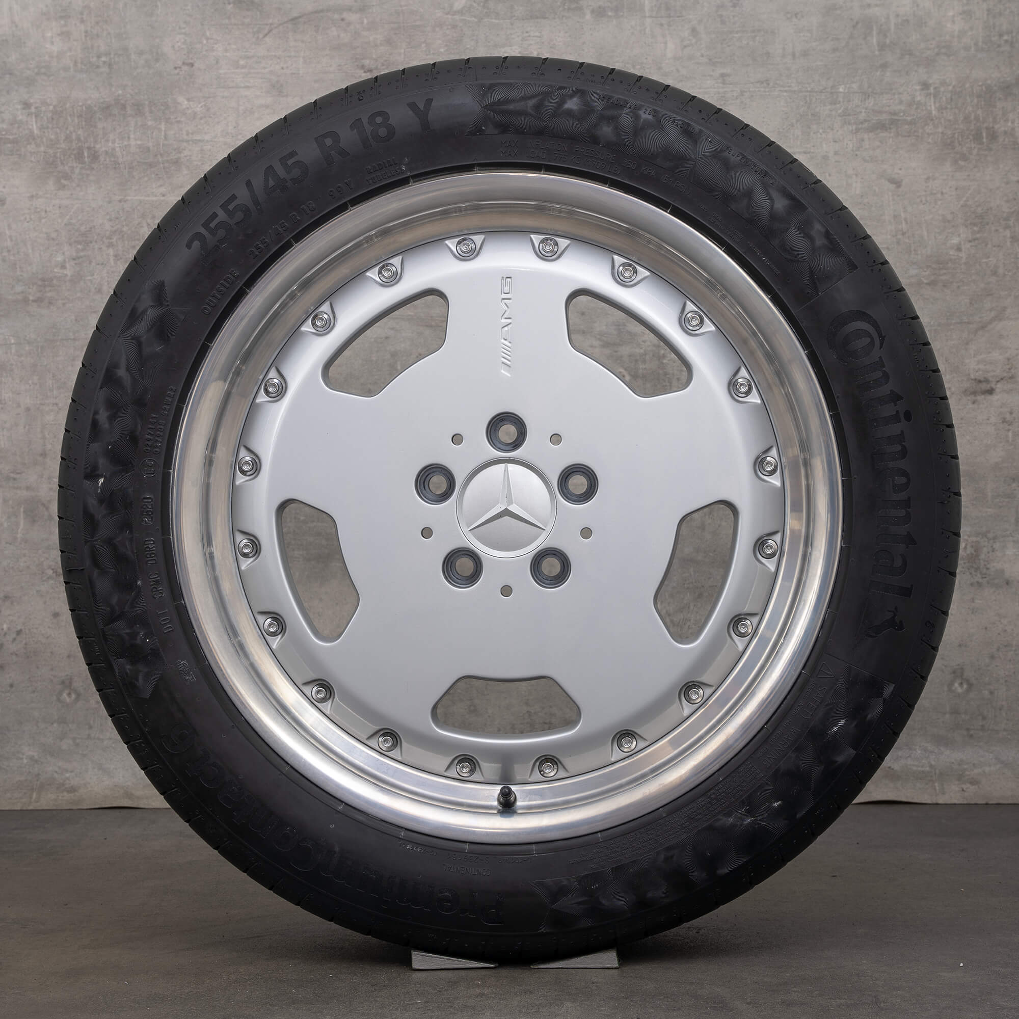 Jantes originais Mercedes-Benz Classe S de 18 polegadas W140 Aero II pneus verão HWA1404000102 prateadas com acabamento cromado