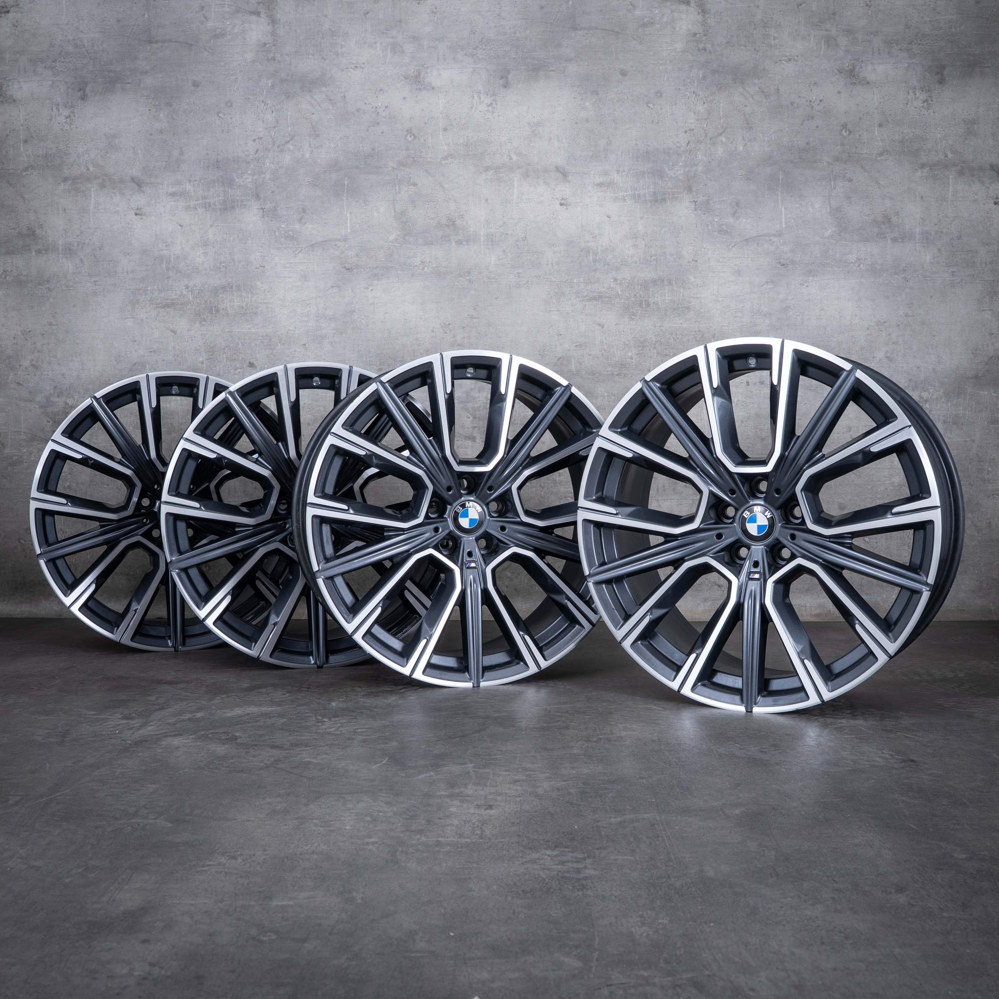 Oryginalał BMW Seria 6 7 Felgi 20 cali G32 G11 G12 Styling 817 M 8090096 8090097 orbit szary połysk toczone