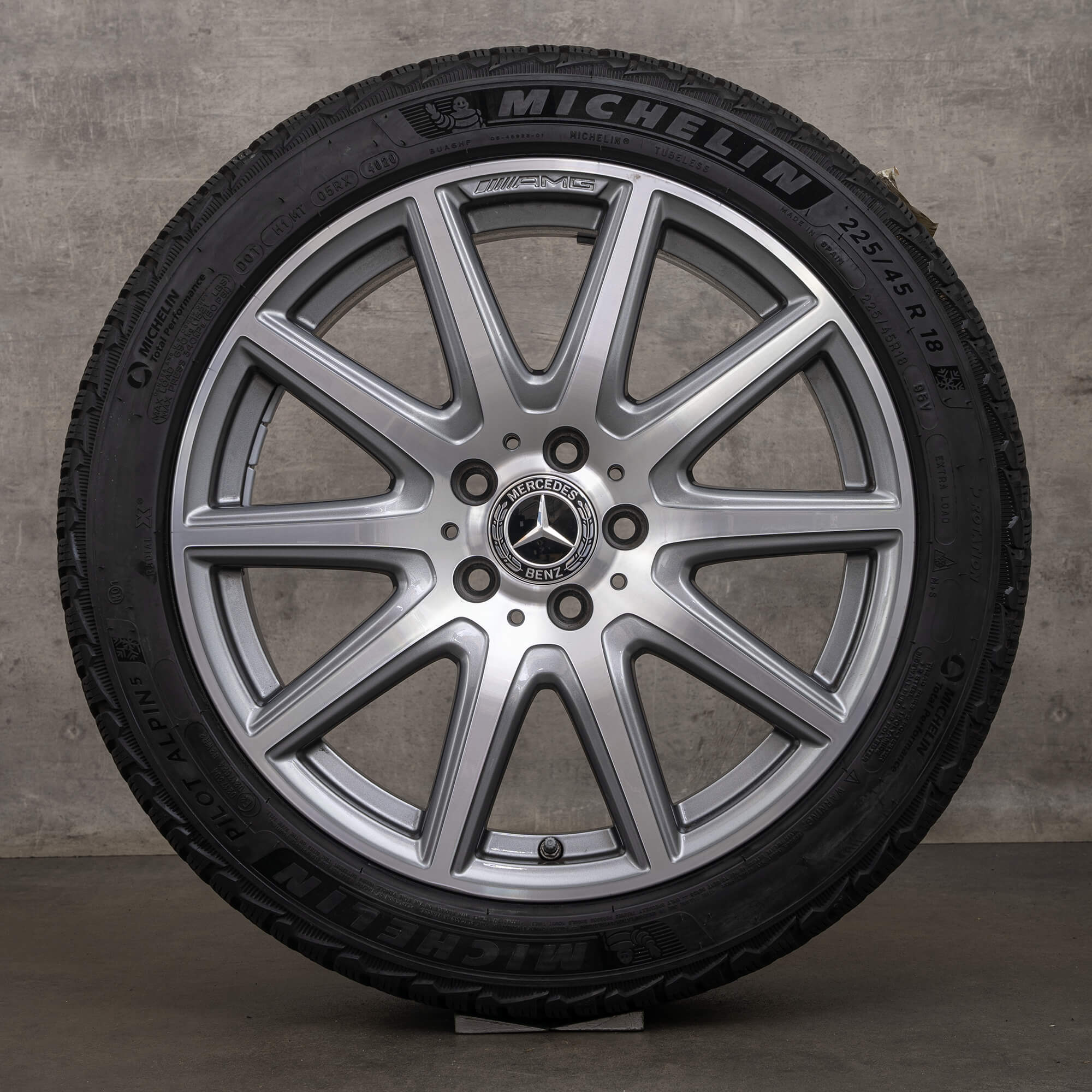 Rodas de inverno originais Mercedes Benz Classe A CLA AMG 18 polegadas A45 & S W177 35 e 45 C118 jantes A1774013900 cinza Himalaya alto brilho