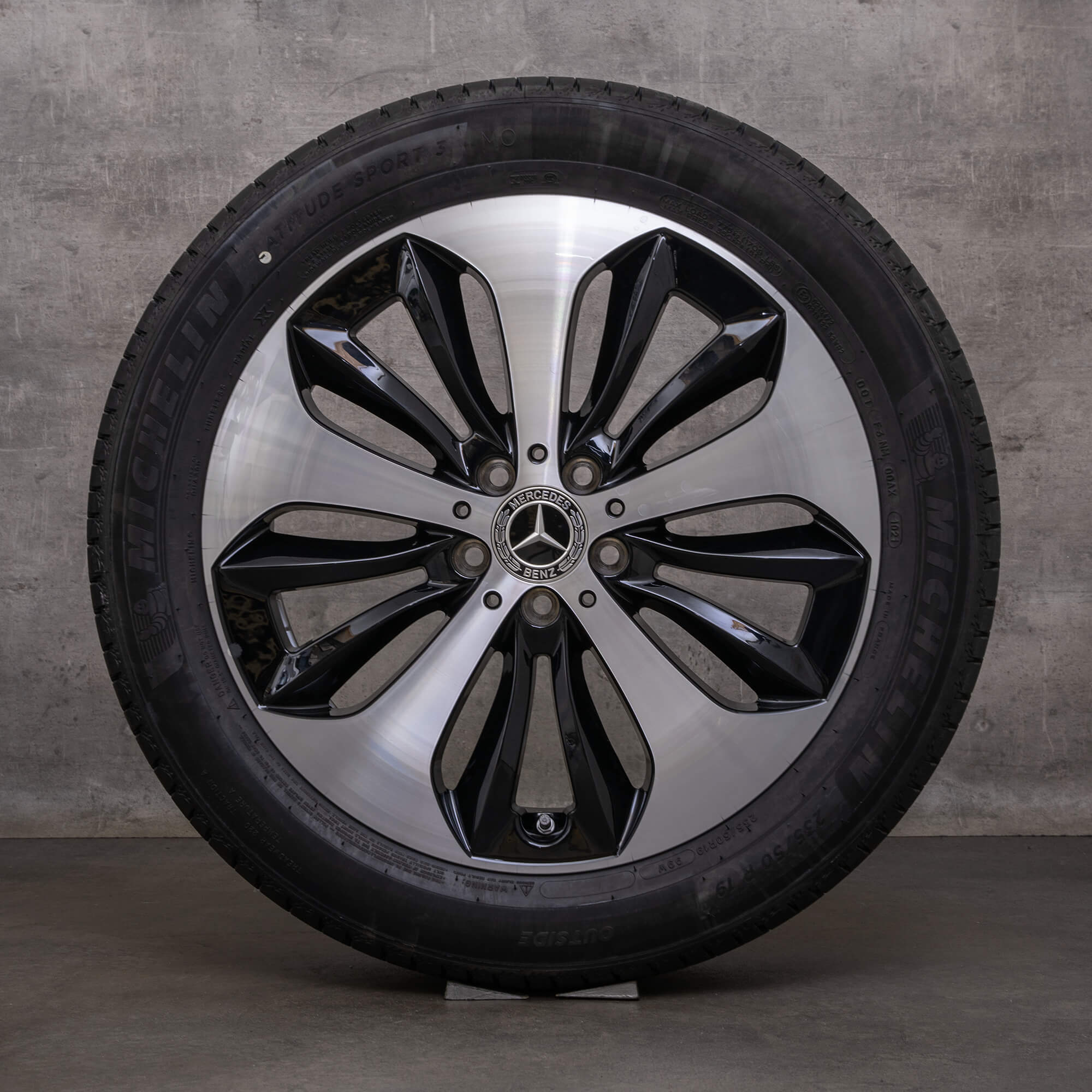 Orijinal Mercedes Benz GLA GLB kış jant lastikleri 19 inç H247 X247 jantlar A2474013600 siyah parlak tornalanmış