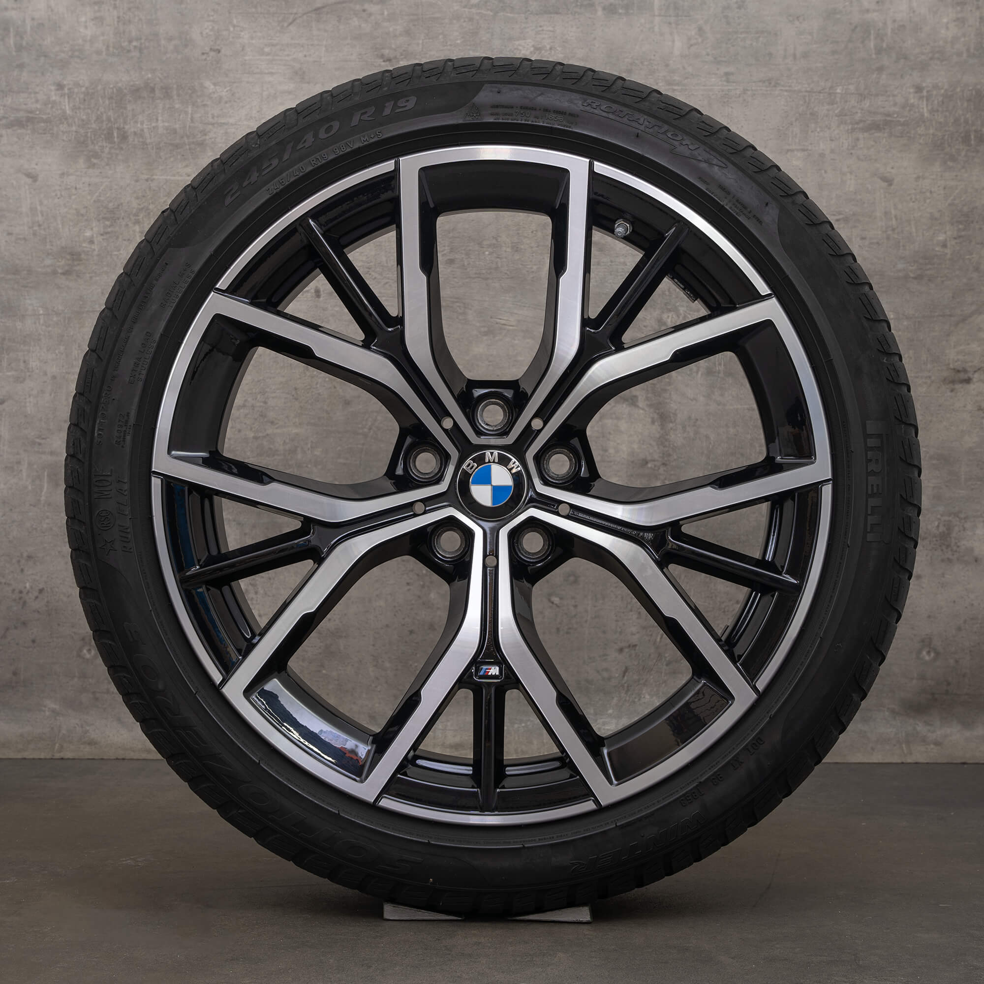 OEM BMW 5 Series G30 G31 19 inch rims summer tires Styling 845 M Y