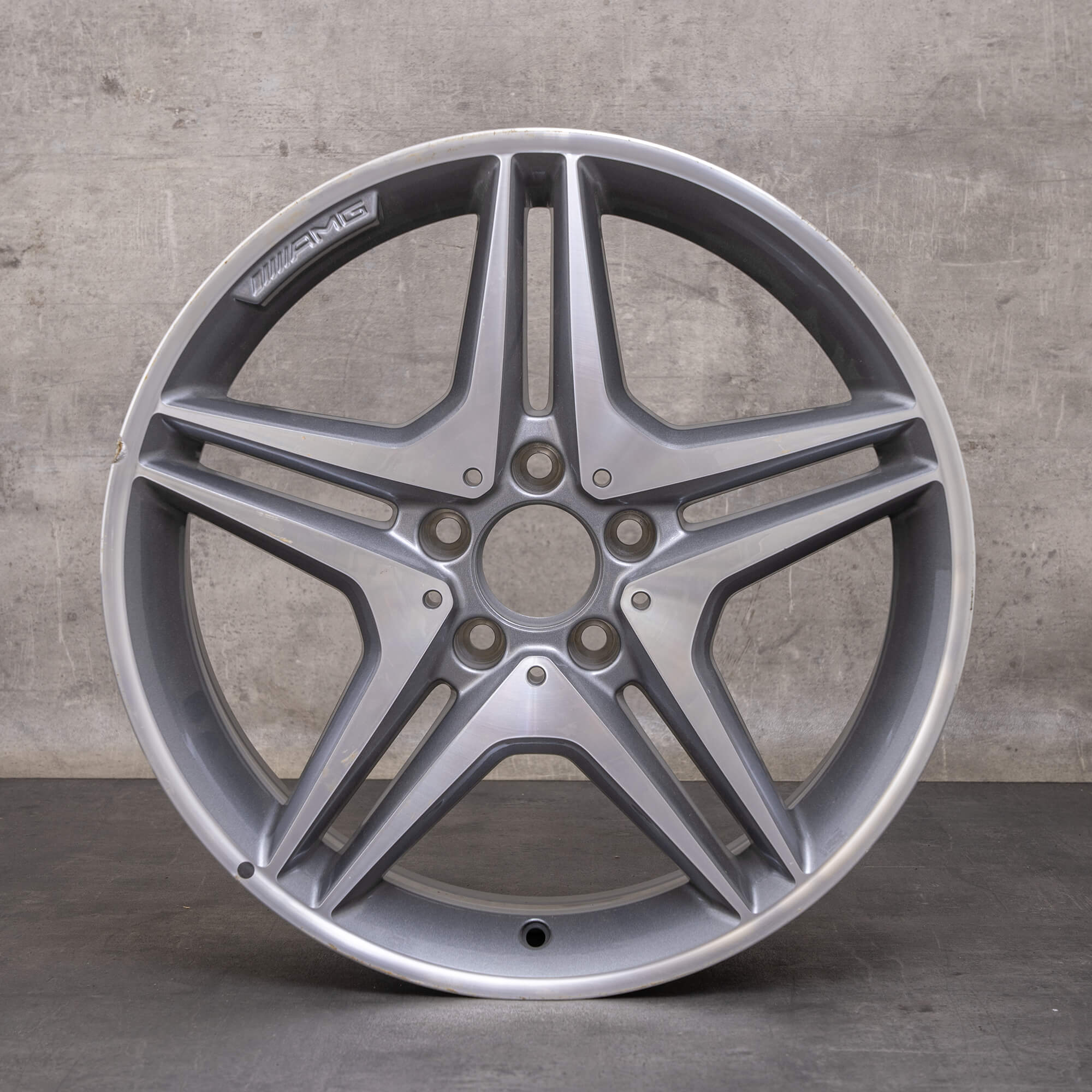Original Mercedes Benz A-Klasse A45 CLA 45 AMG Felge 18 Zoll W176 C117 X117 A1764010100 himalaya grey glanzgedreht