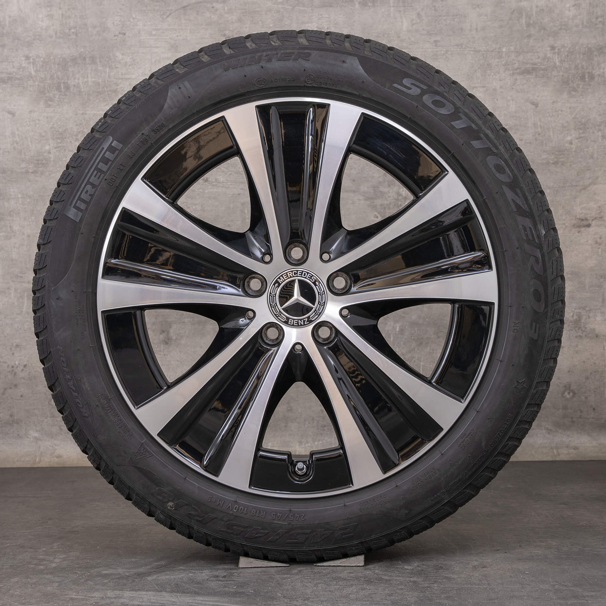 Alkuperäiset Mercedes Benz E-sarjan talvirenkaat 18 tuuman W213 S213 C238 A238 vanteet A2134013700 A2134015300 musta kiillotettu käännetty