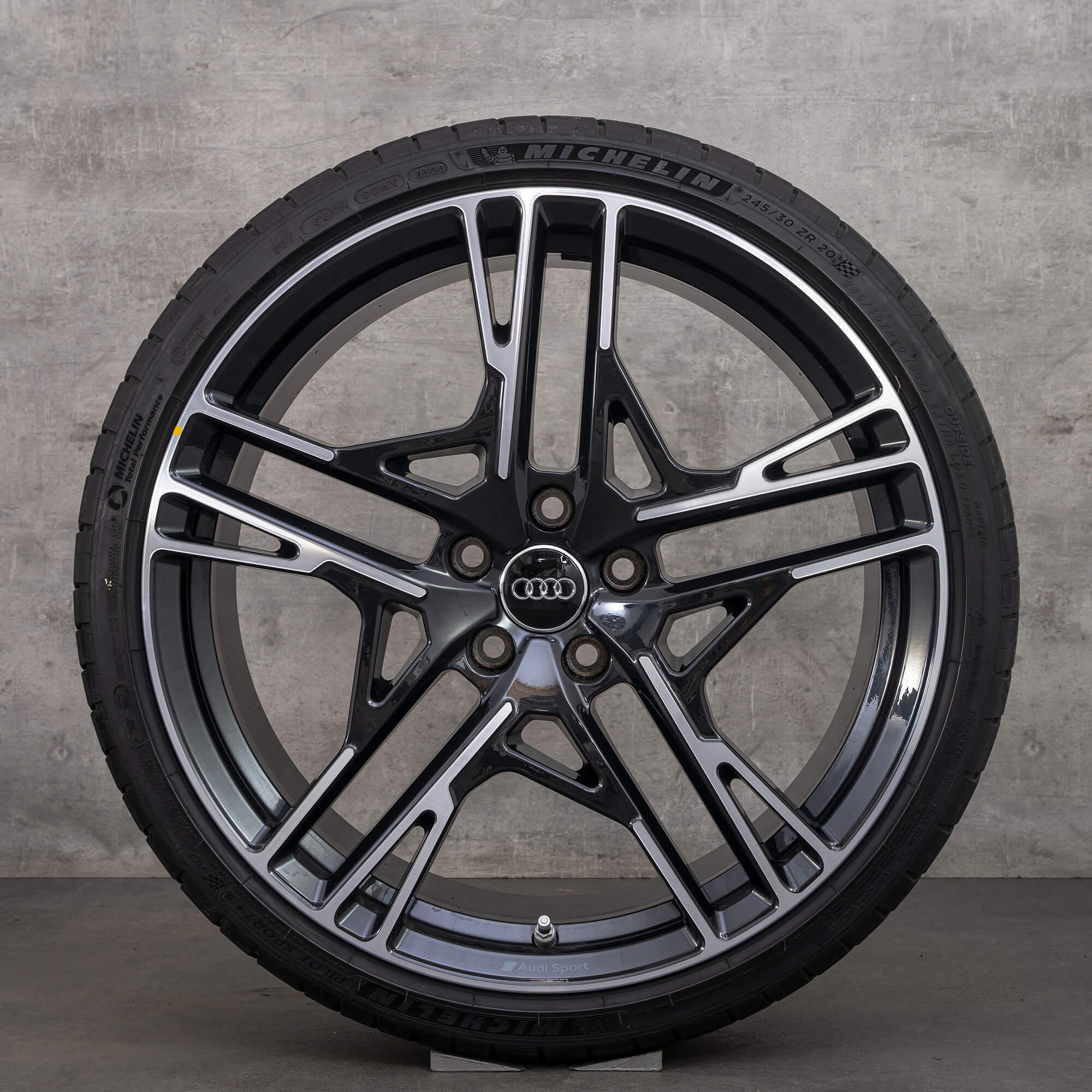 Audi R8 Spyder 4S 20 inch summer wheels tires rims