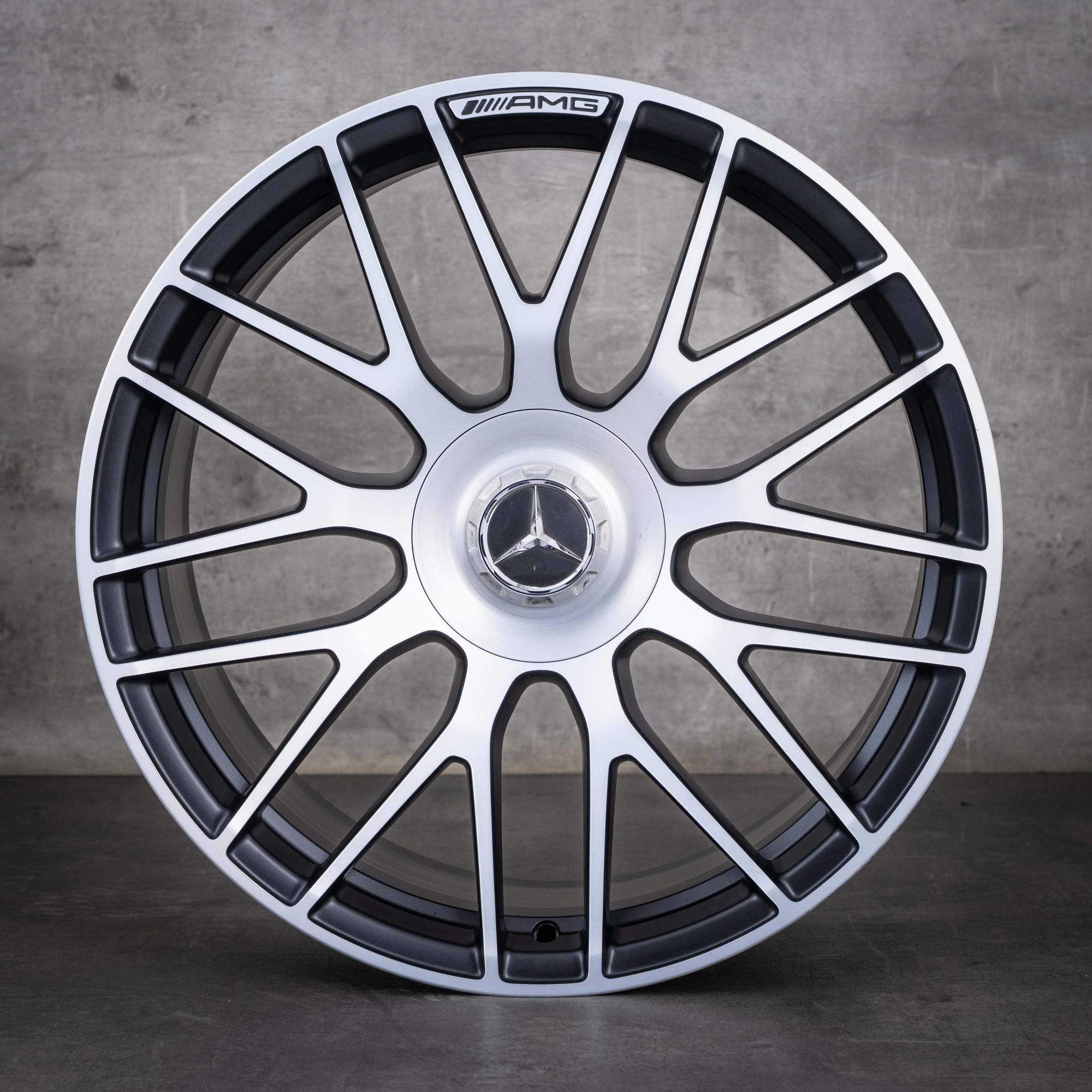 Jantes originais Mercedes-Benz Classe C C63 e S AMG de 19 polegadas W205 S205 A2054011700 A2054011800, pretas mate com acabamento diamantado, NOVAS