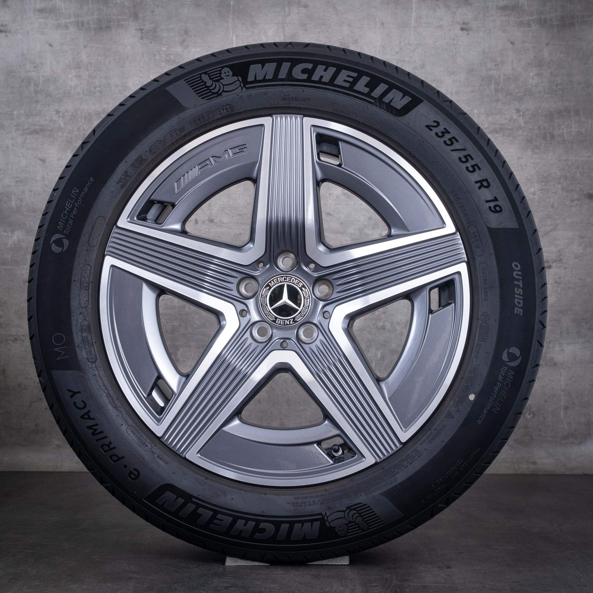 OEM Mercedes-Benz GLC AMG winter wheels 19inch X254 C254 rims A2544010400 Himalaya Gray Front diamond cut