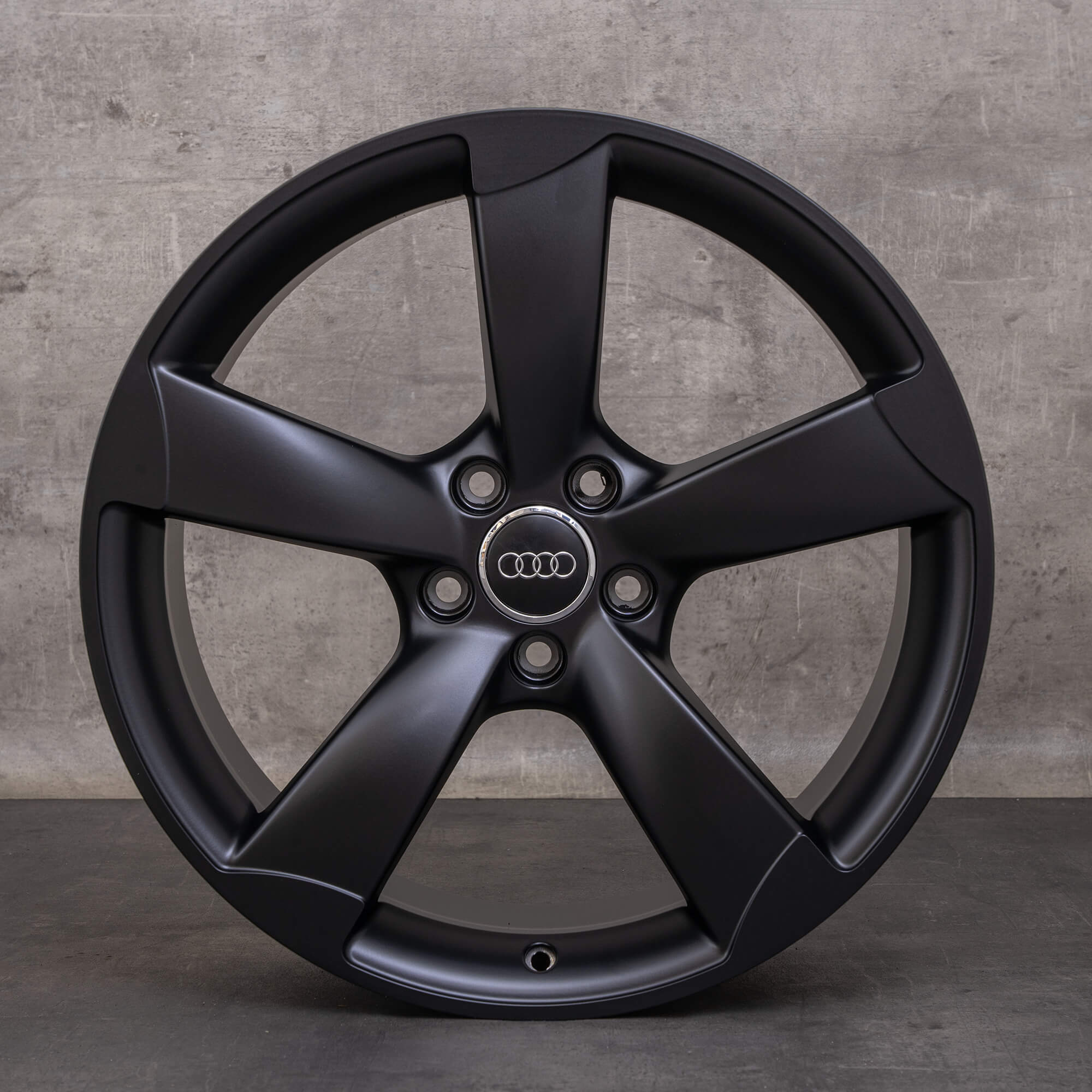 Originální ráfky na auto Audi A4 S4 19" B8 8K Rotor 8K0601025CN černý matný