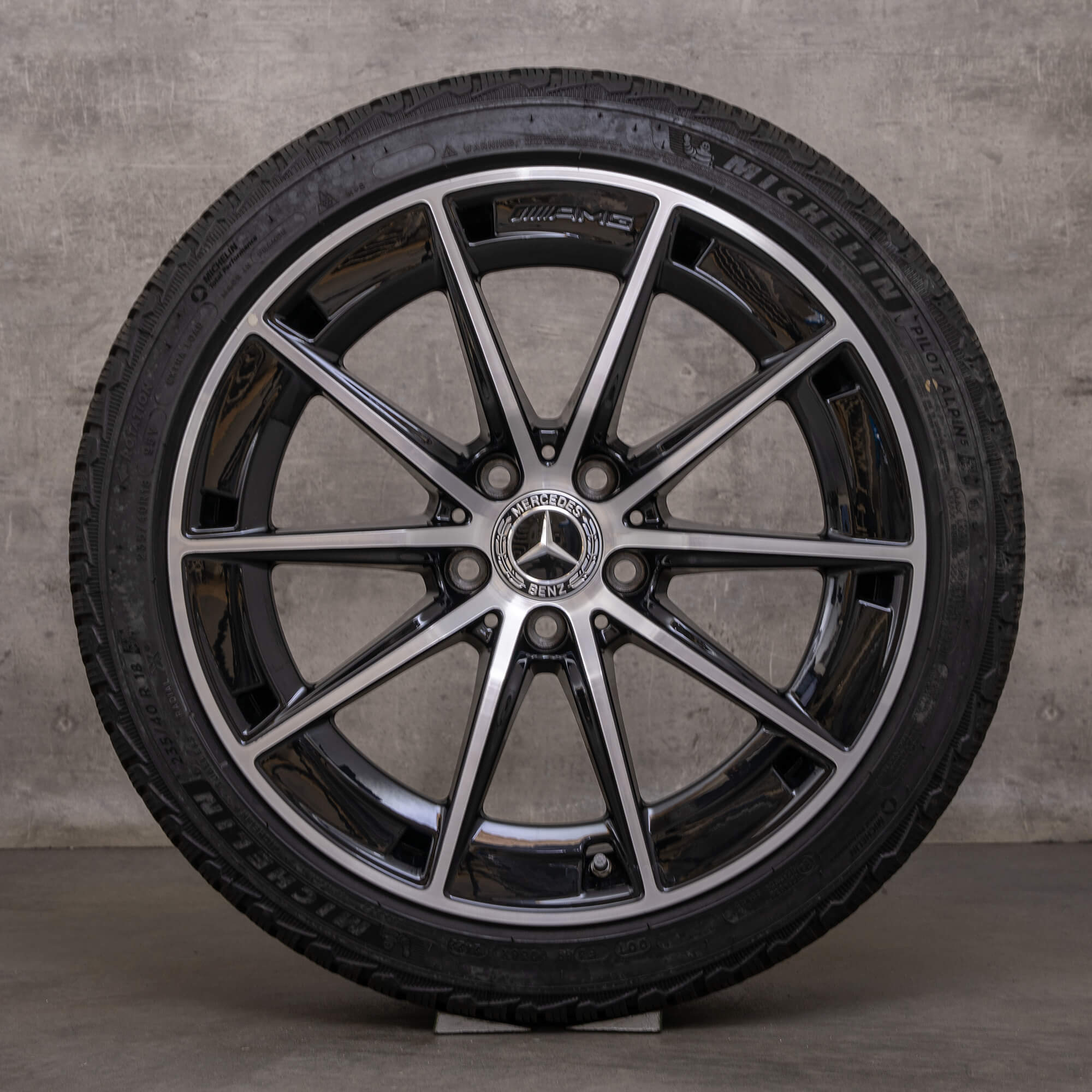 Originální zimni disky Mercedes Benz A-Class A35 AMG 4Matic 19" W177 V177 A1774014300 černé lesklé soustružené