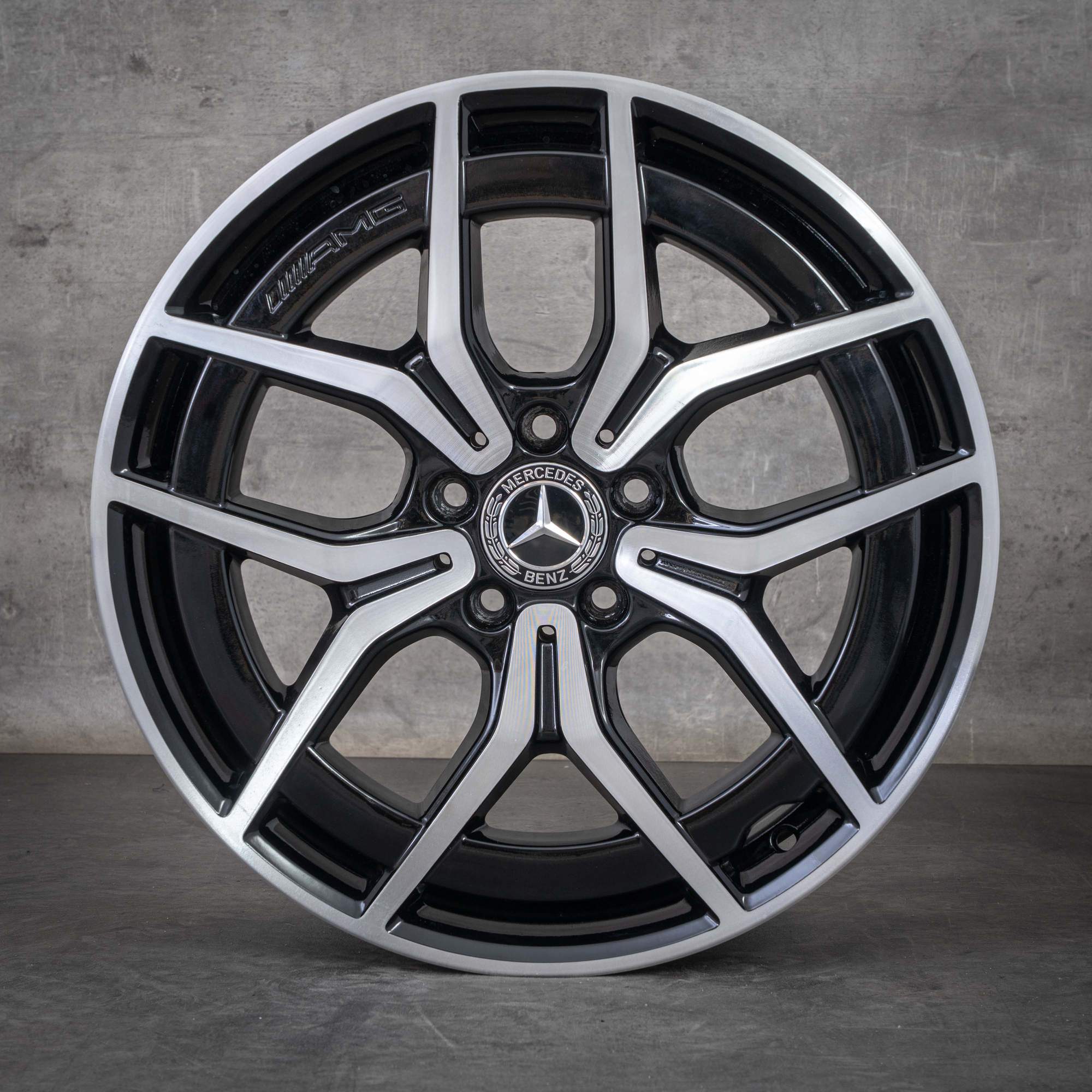 Alkuperäiset Mercedes Benz E-sarjan AMG-vanteet 19 tuuman W213 S213 C238 A238 A2134016500 musta kiillotettu