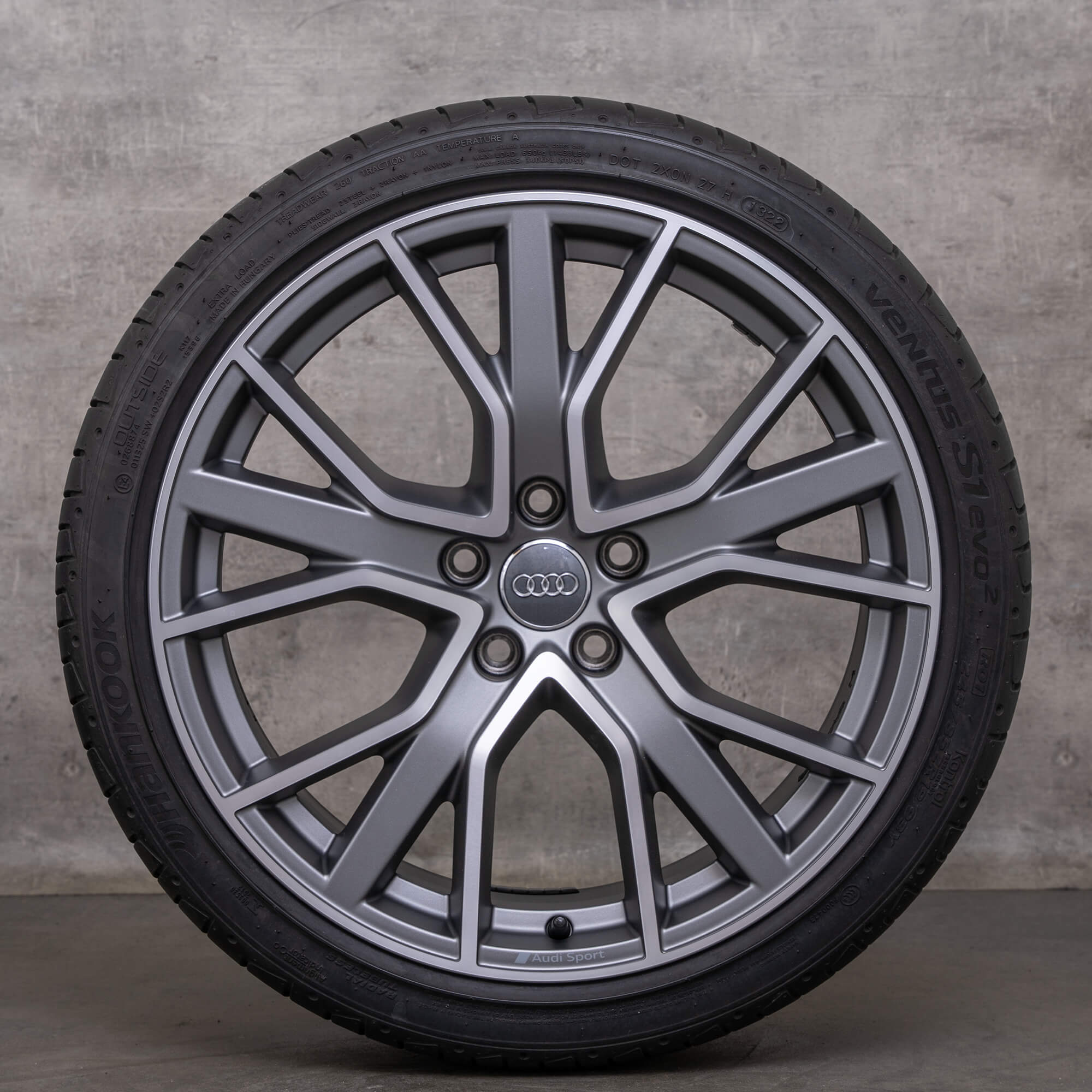 Originale Audi A4 S4 fælge 19 tommer 8W B9 sommerhjul 8W0601025DH antracit poleret