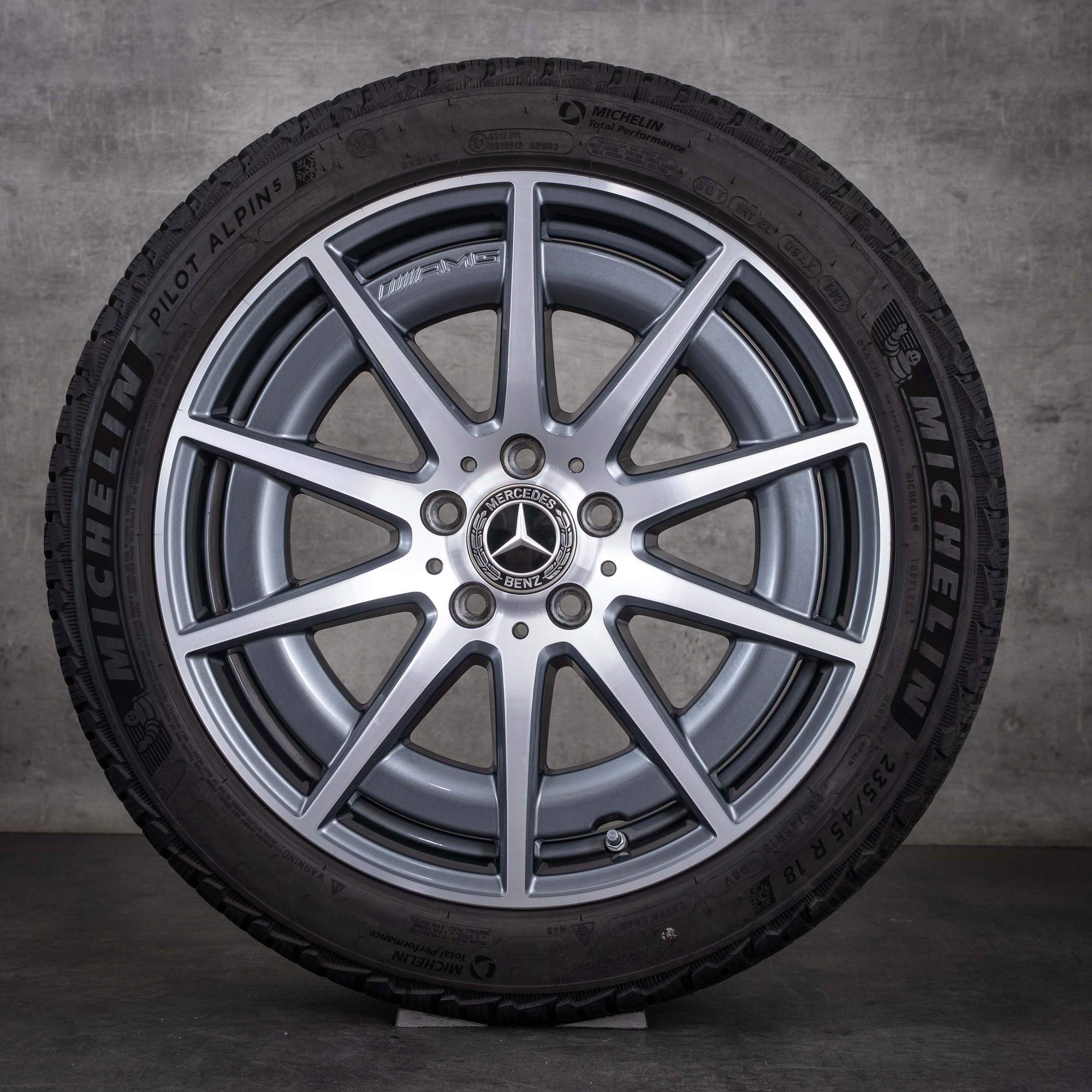 Originale Mercedes-Benz C-Klasse C43 AMG vinterhjul 18 tommer W206 S206 felger A2064012100 himalaya grey frontpolert